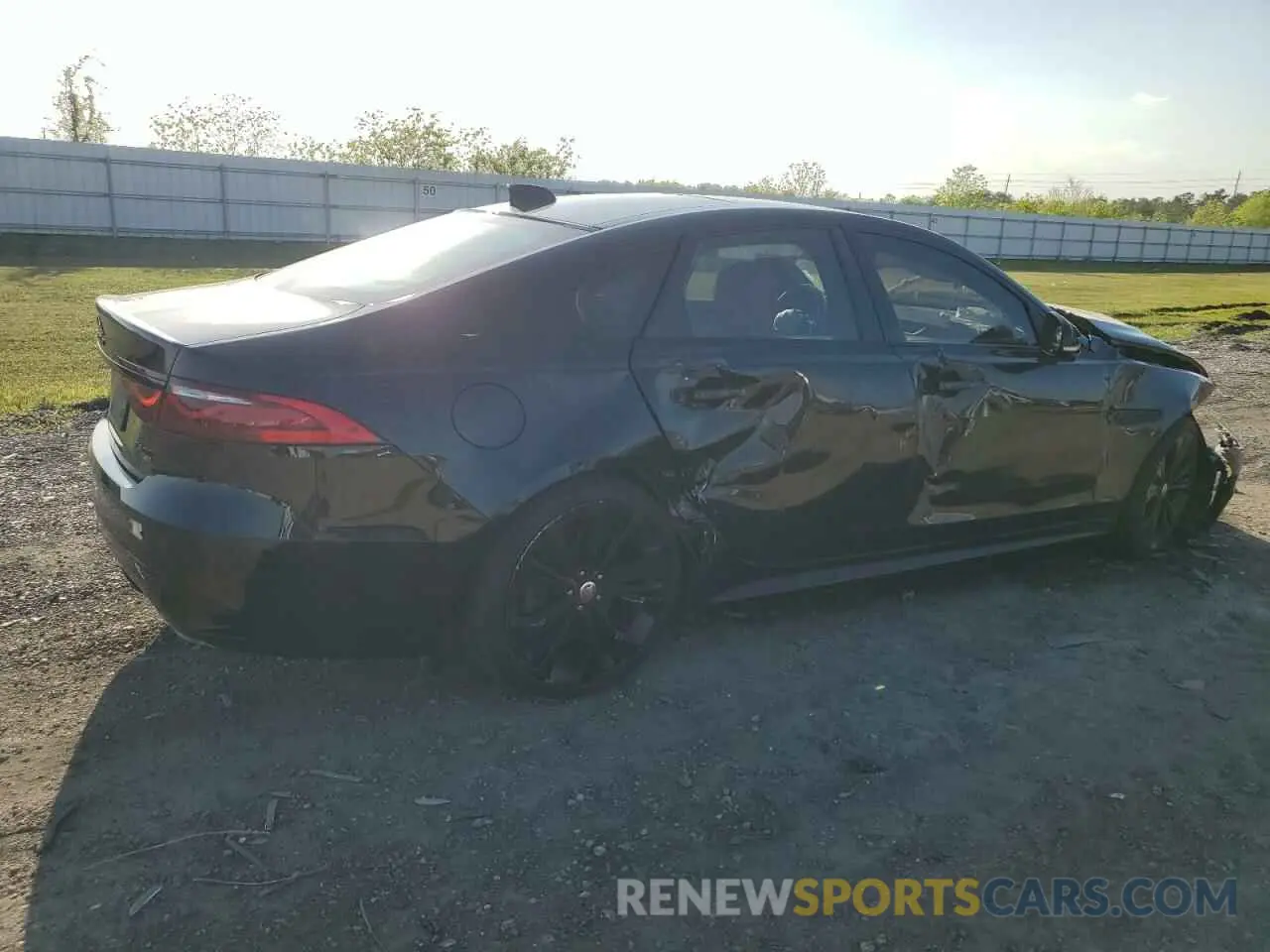 3 Фотография поврежденного автомобиля SAJBL4GX2MCY89142 JAGUAR XF 2021