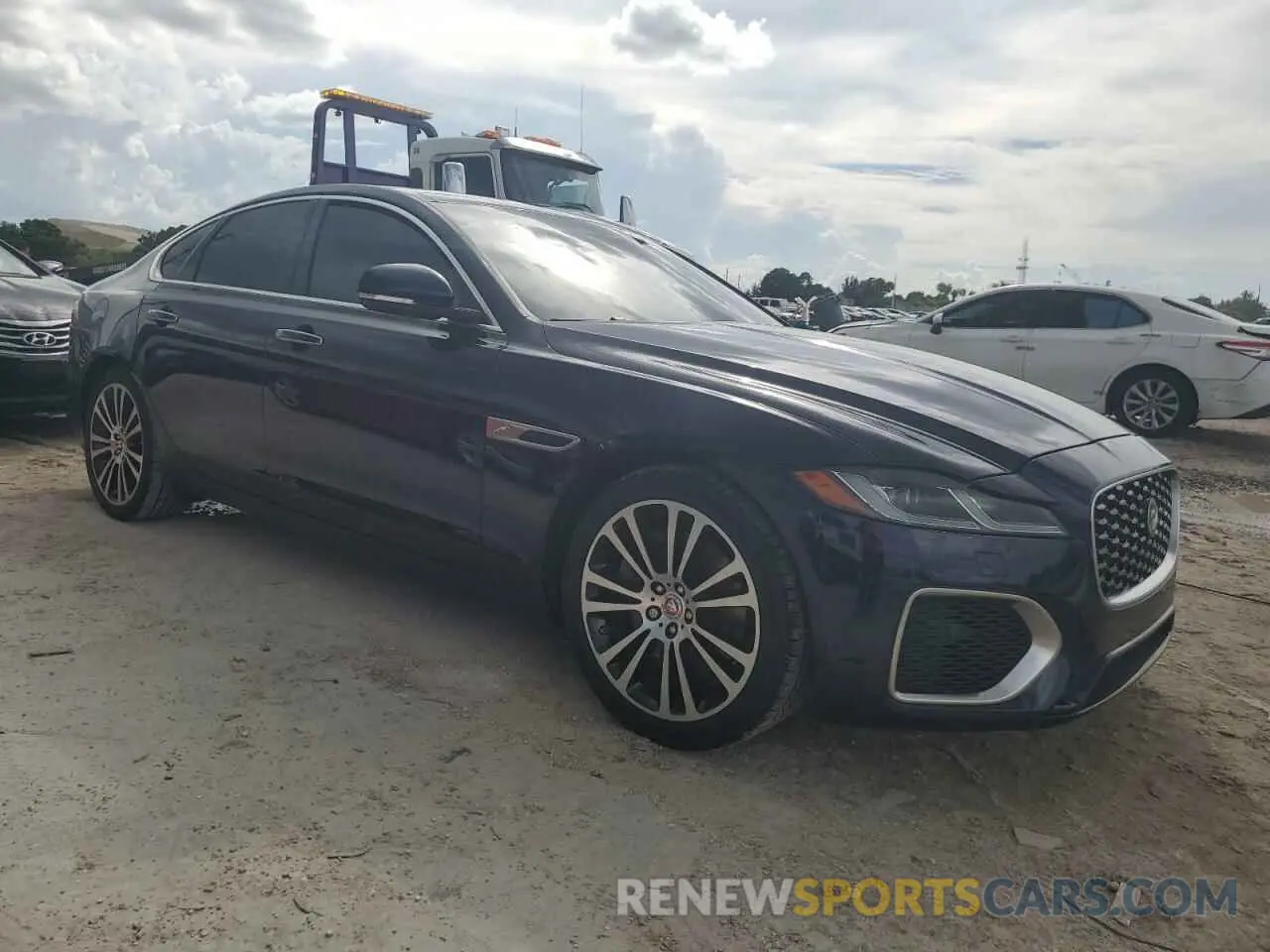 4 Фотография поврежденного автомобиля SAJBG4FX8NCY91081 JAGUAR XF 2022