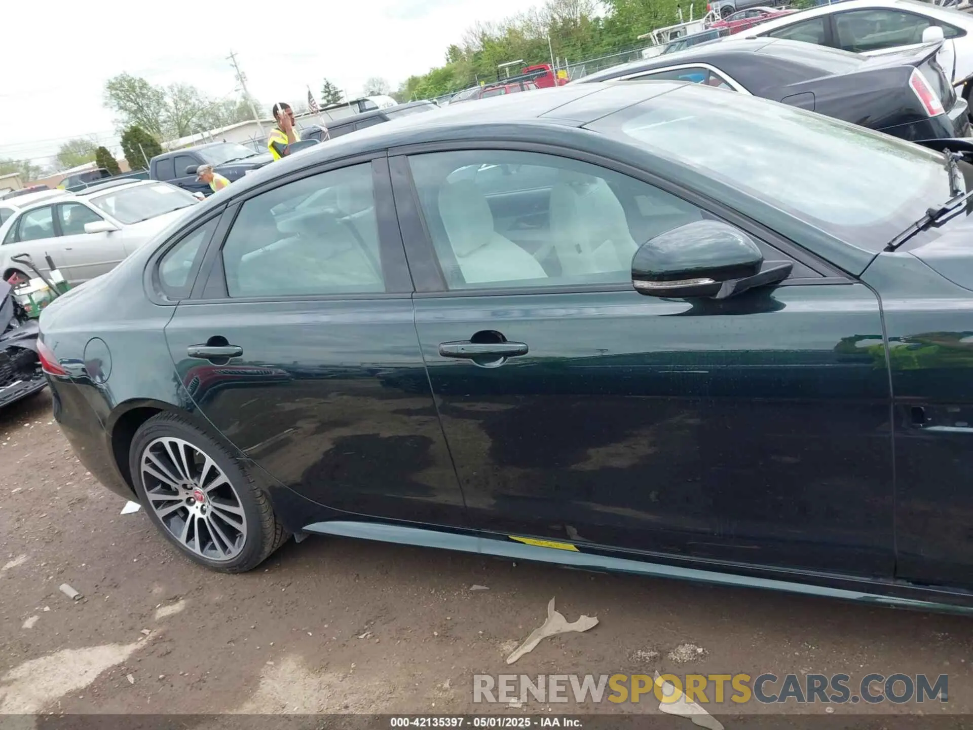 14 Фотография поврежденного автомобиля SAJBL4GXXPCY93265 JAGUAR XF 2023