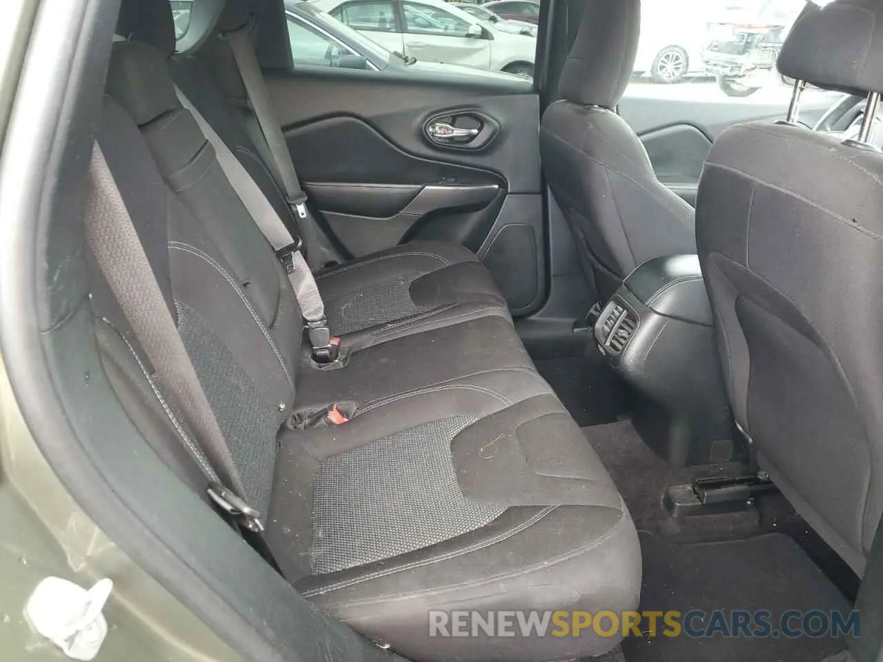 11 Photograph of a damaged car 1C4PJLCB9KD145320 JEEP ALL OTHER 2019