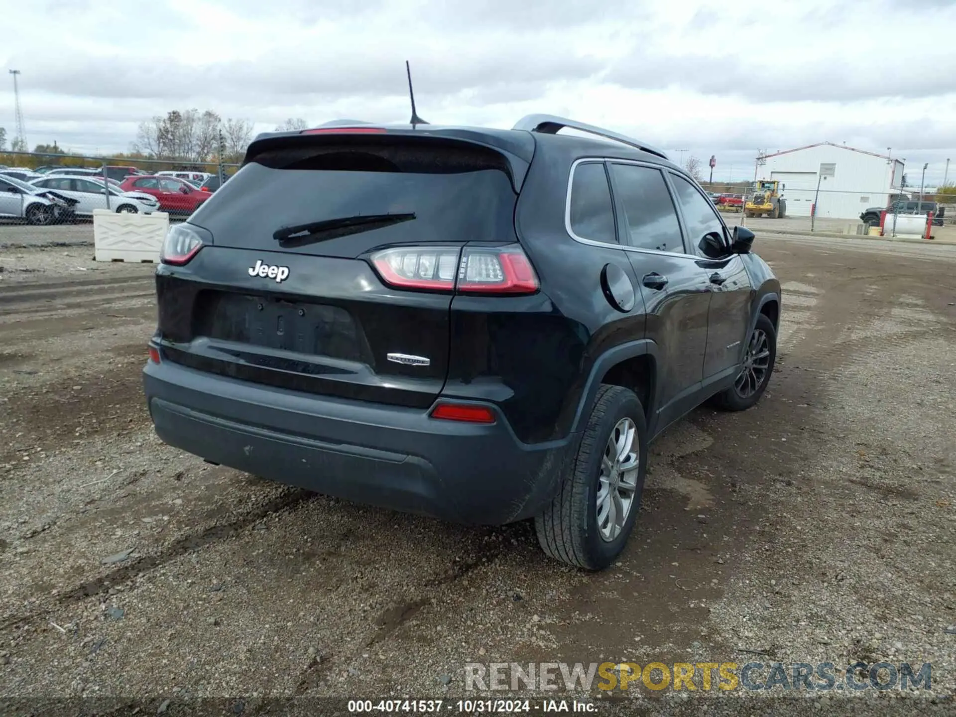 4 Фотография поврежденного автомобиля 1C4PJLCB0KD222477 JEEP CHEROKEE 2019