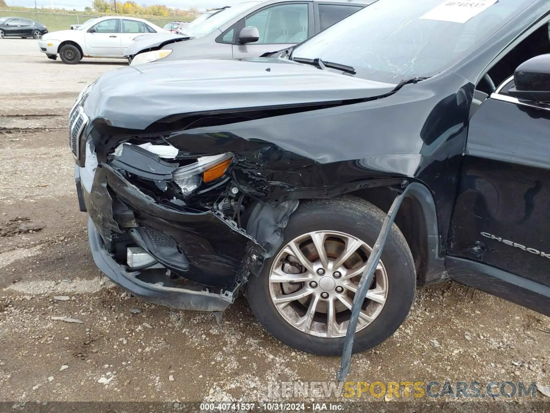 6 Фотография поврежденного автомобиля 1C4PJLCB0KD222477 JEEP CHEROKEE 2019