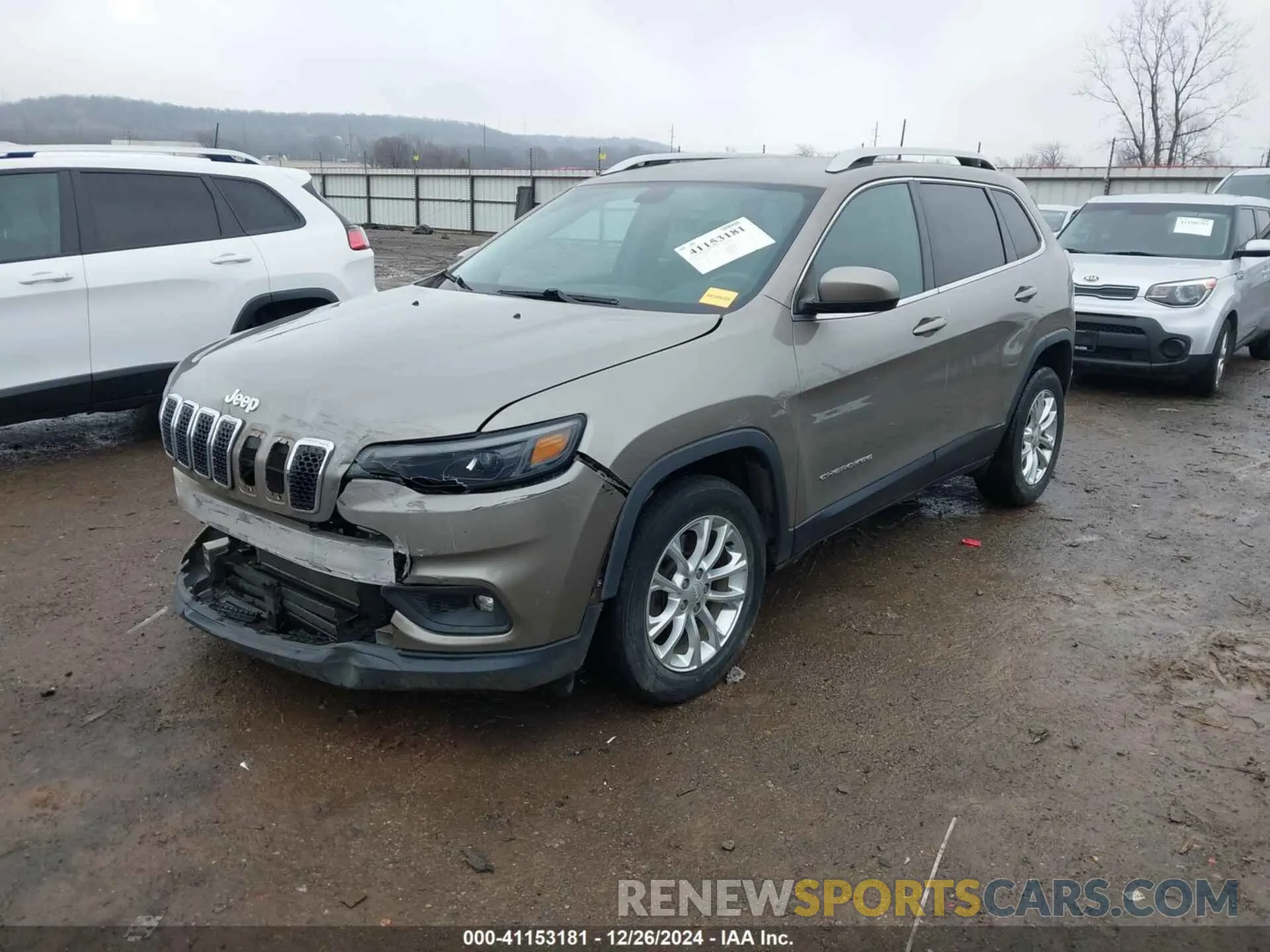 2 Фотография поврежденного автомобиля 1C4PJLCB0KD313331 JEEP CHEROKEE 2019