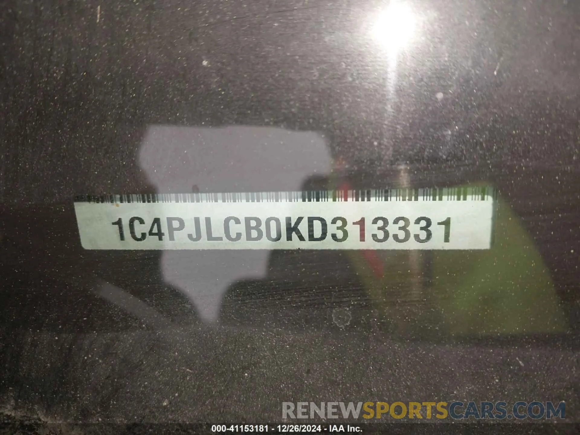 9 Фотография поврежденного автомобиля 1C4PJLCB0KD313331 JEEP CHEROKEE 2019