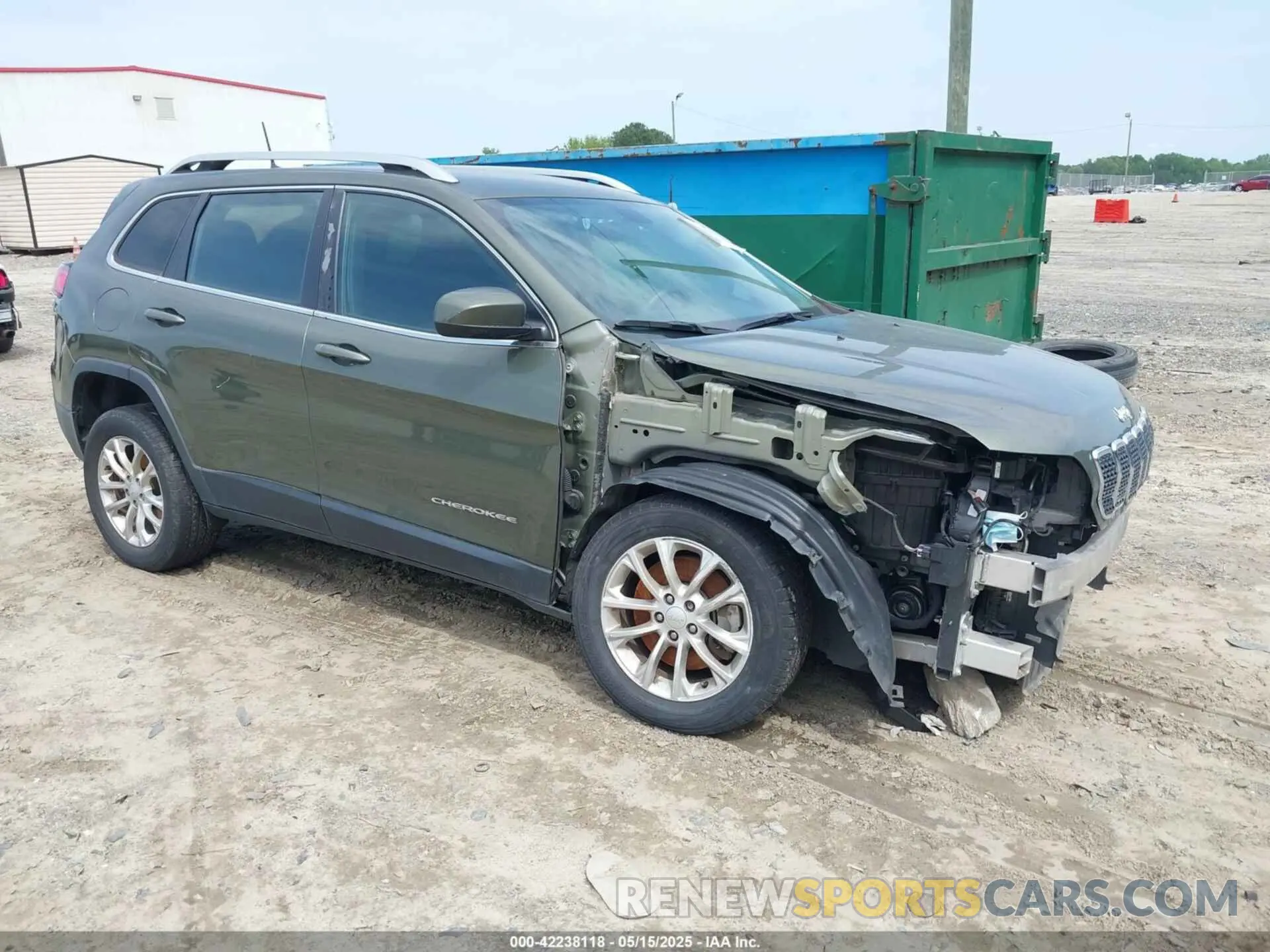 1 Фотография поврежденного автомобиля 1C4PJLCB0KD357703 JEEP CHEROKEE 2019