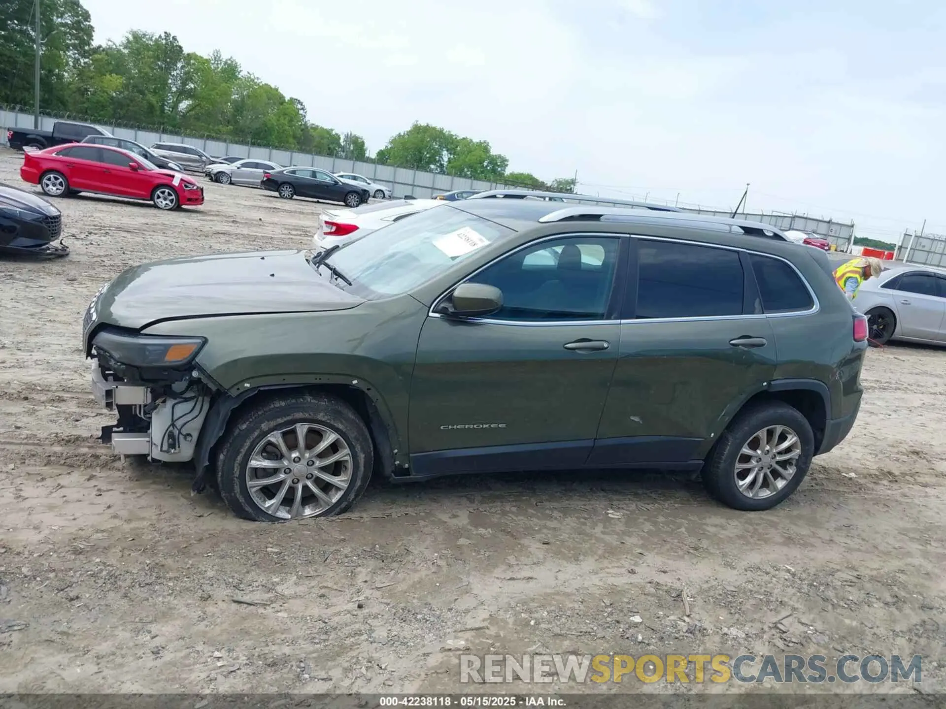 14 Фотография поврежденного автомобиля 1C4PJLCB0KD357703 JEEP CHEROKEE 2019