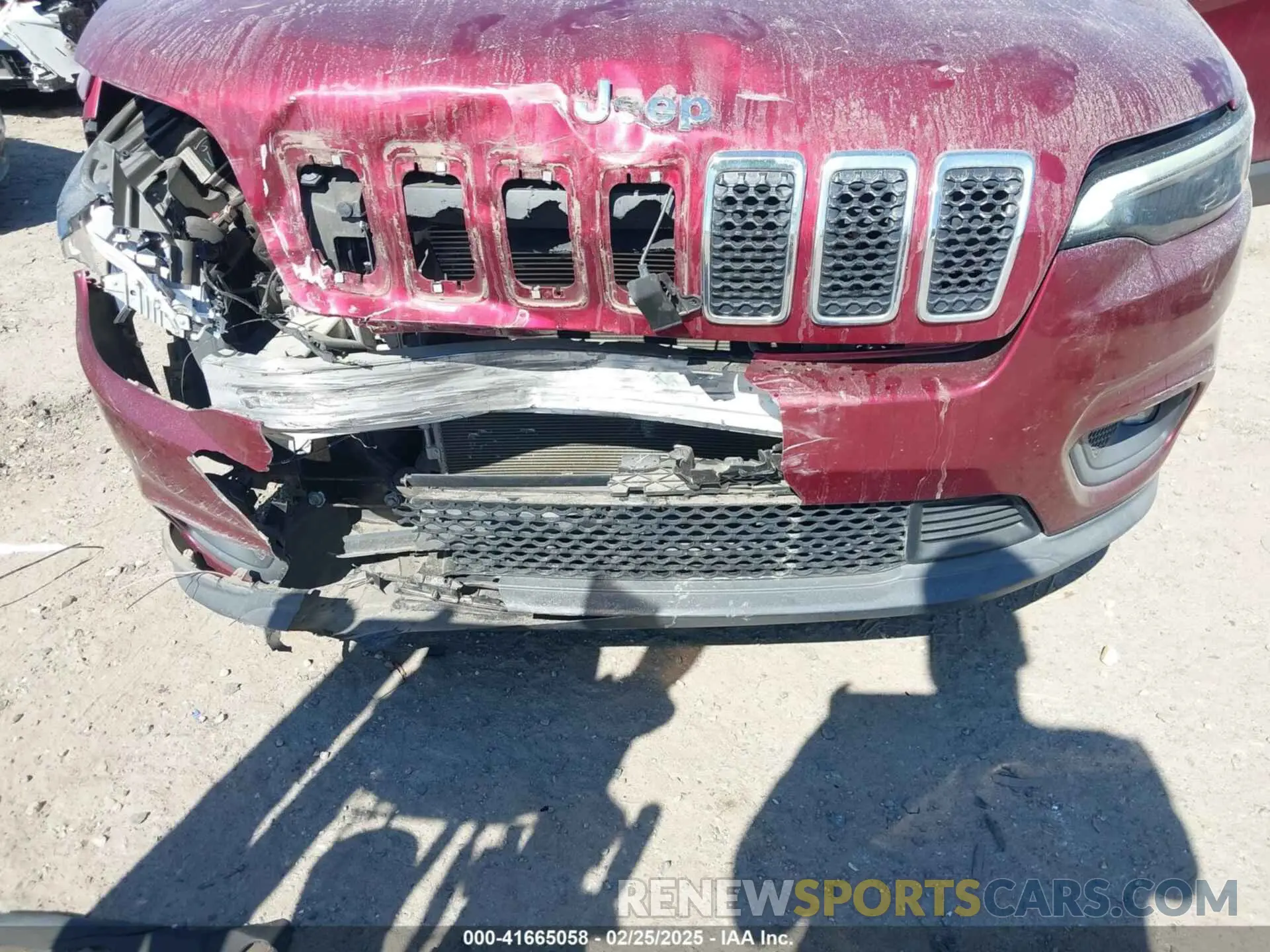6 Фотография поврежденного автомобиля 1C4PJLCB1KD406245 JEEP CHEROKEE 2019