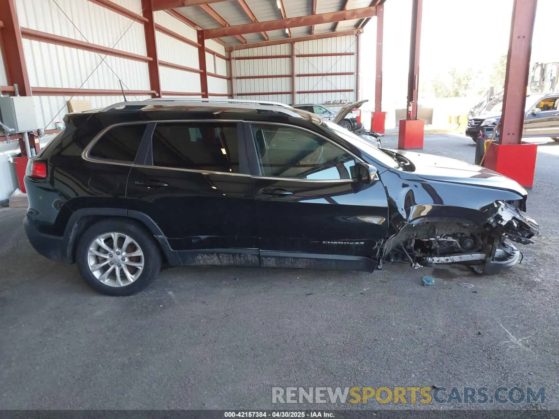 13 Photograph of a damaged car 1C4PJLCB1KD444428 JEEP CHEROKEE 2019