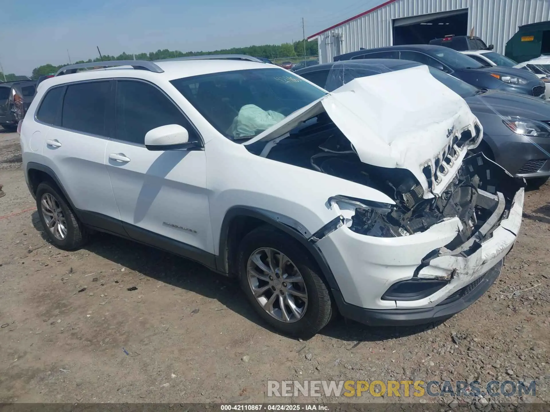 1 Фотография поврежденного автомобиля 1C4PJLCB2KD340580 JEEP CHEROKEE 2019
