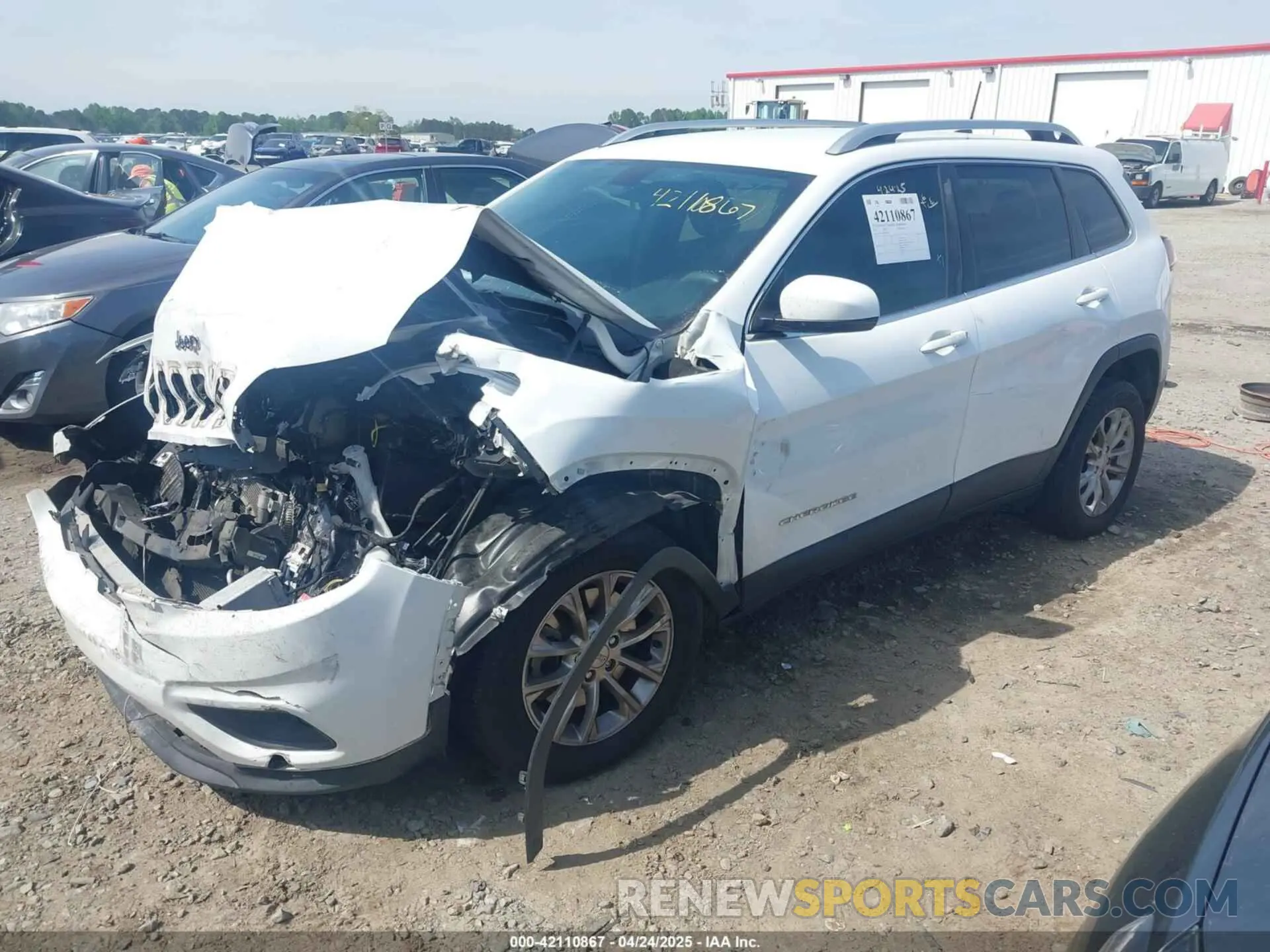 2 Фотография поврежденного автомобиля 1C4PJLCB2KD340580 JEEP CHEROKEE 2019