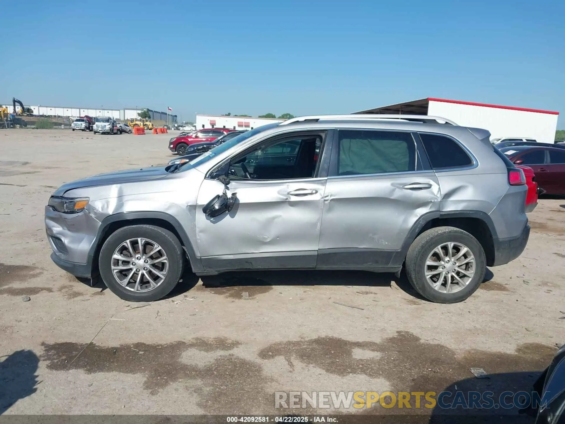 14 Фотография поврежденного автомобиля 1C4PJLCB3KD175557 JEEP CHEROKEE 2019