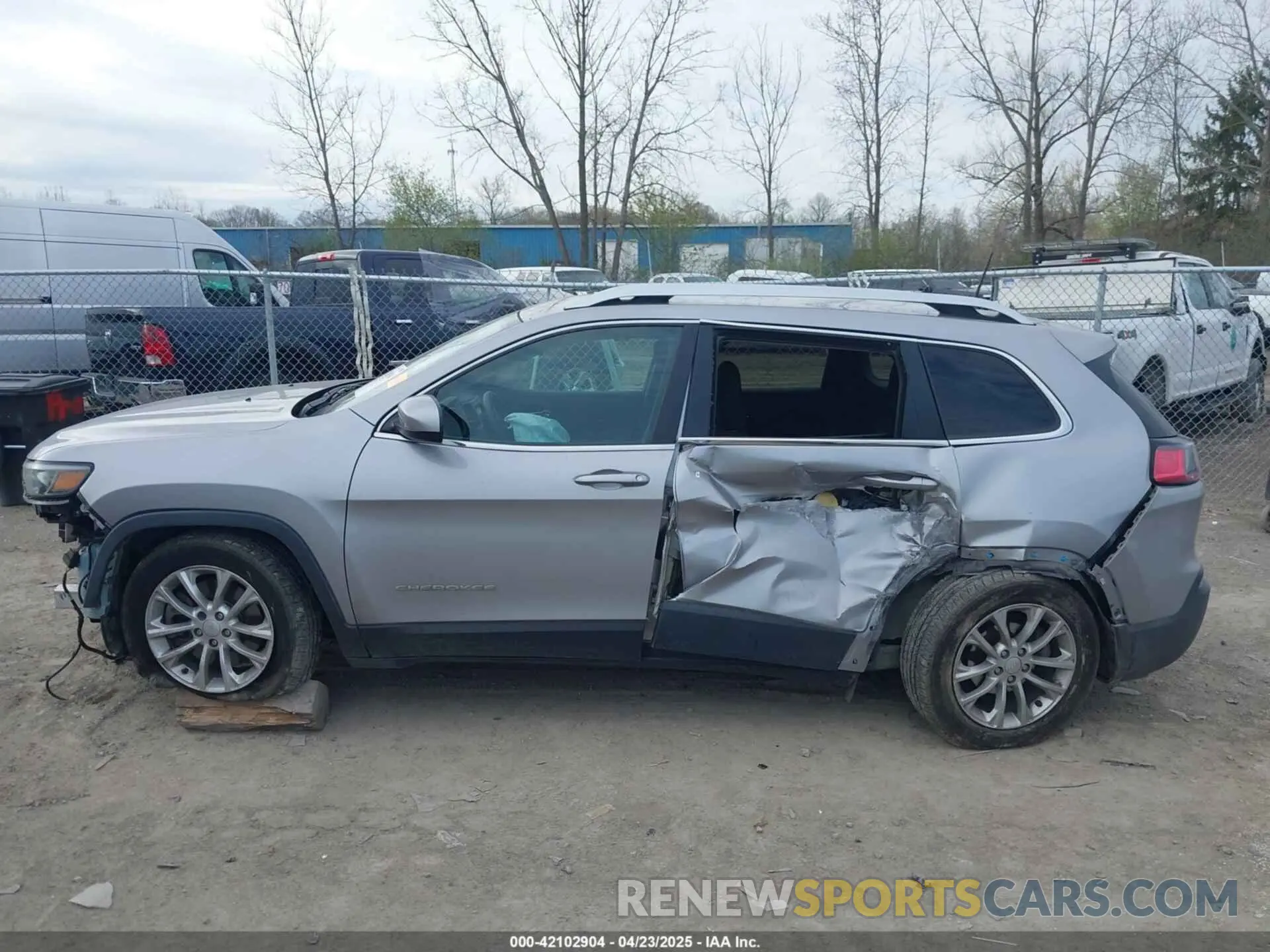 14 Фотография поврежденного автомобиля 1C4PJLCB6KD159997 JEEP CHEROKEE 2019