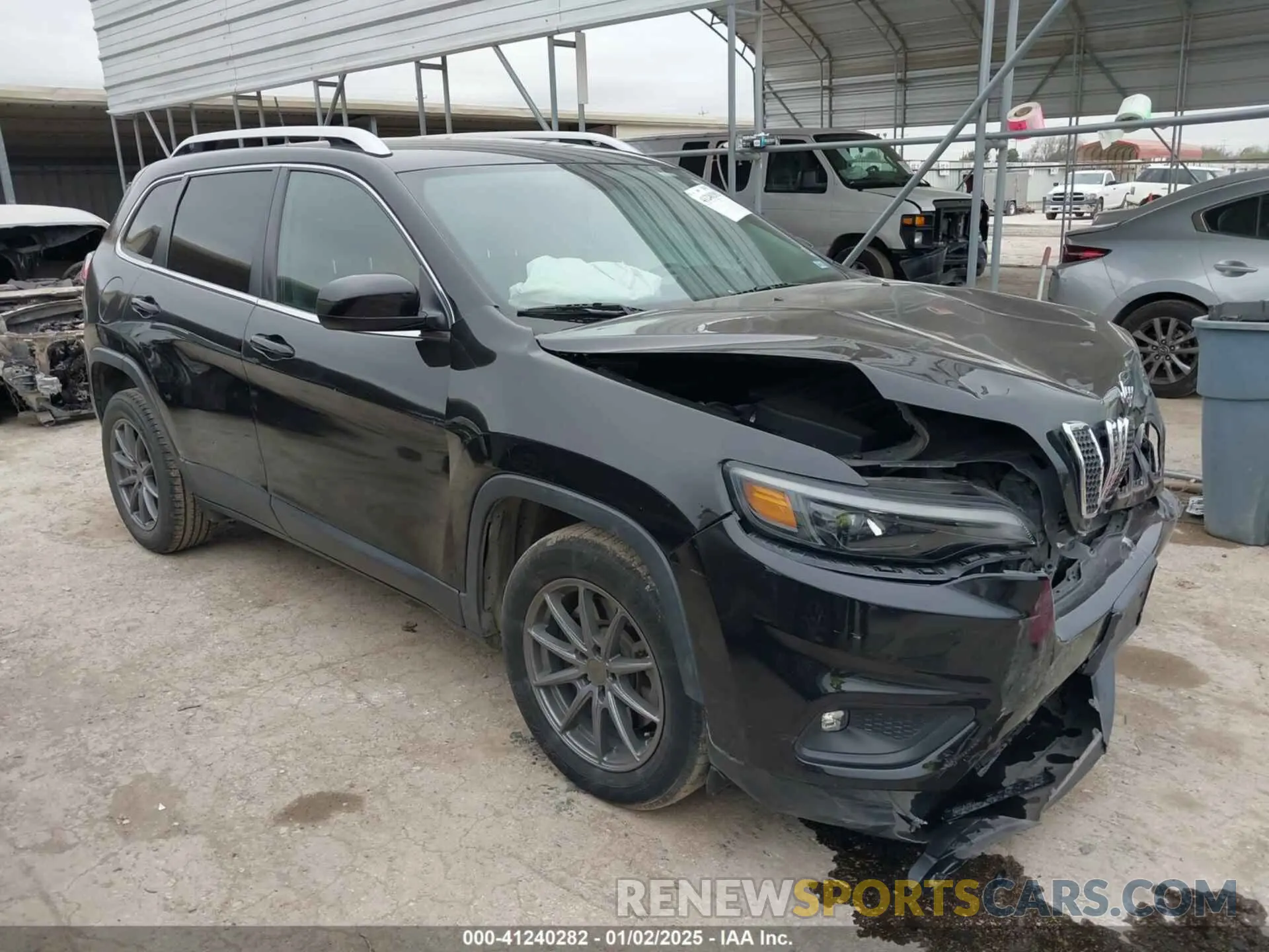 1 Photograph of a damaged car 1C4PJLCB6KD357821 JEEP CHEROKEE 2019