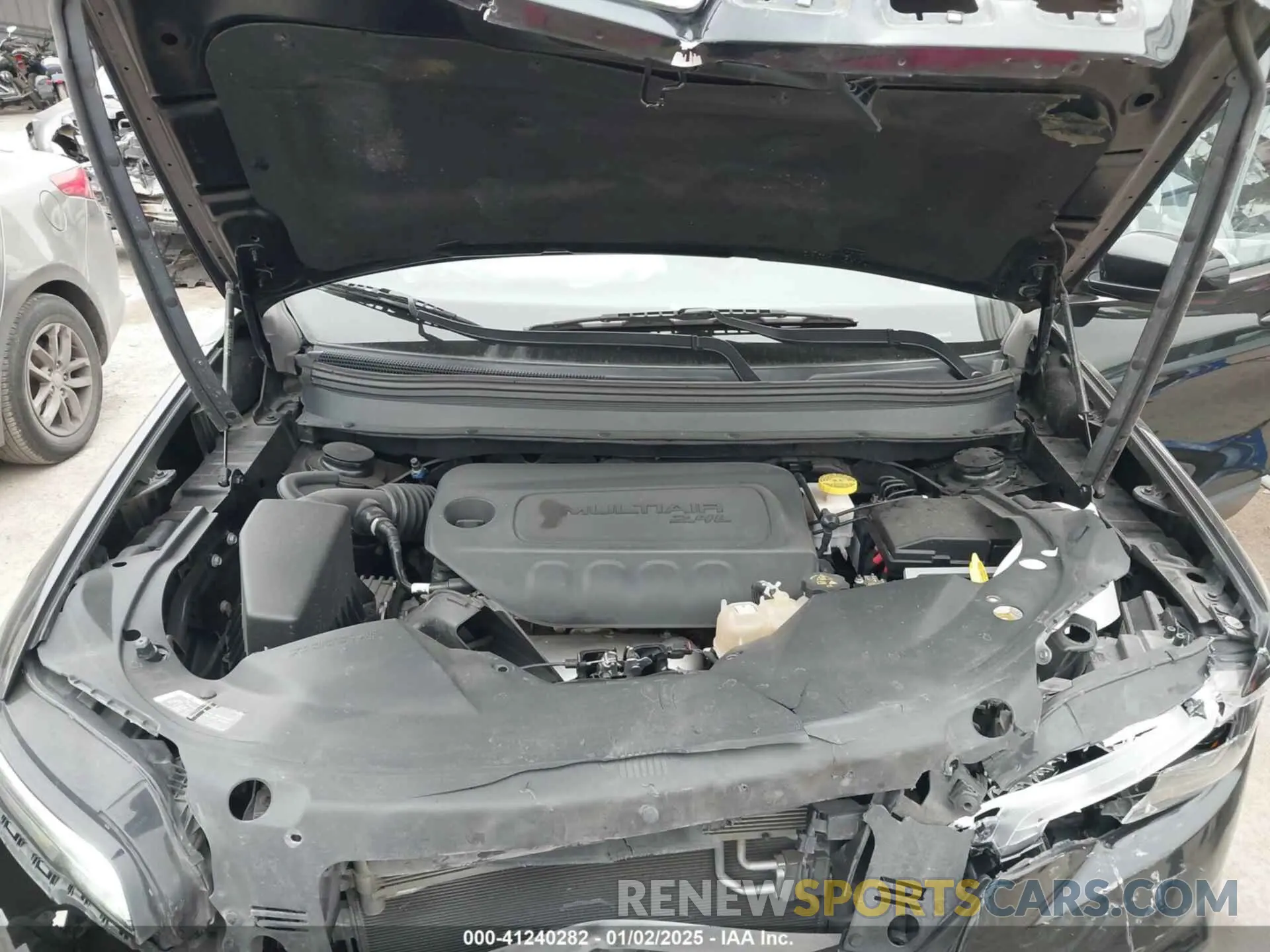 10 Photograph of a damaged car 1C4PJLCB6KD357821 JEEP CHEROKEE 2019