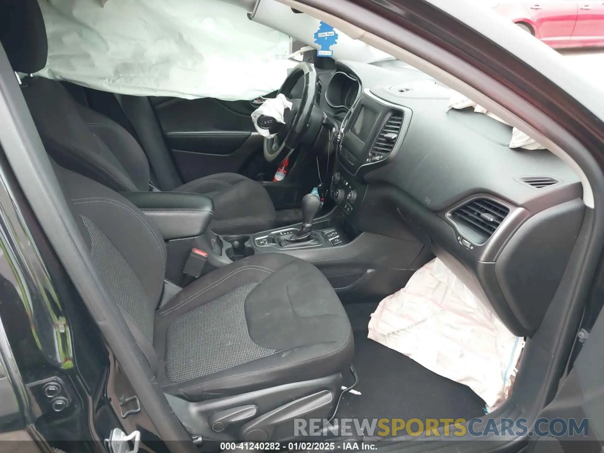 5 Photograph of a damaged car 1C4PJLCB6KD357821 JEEP CHEROKEE 2019