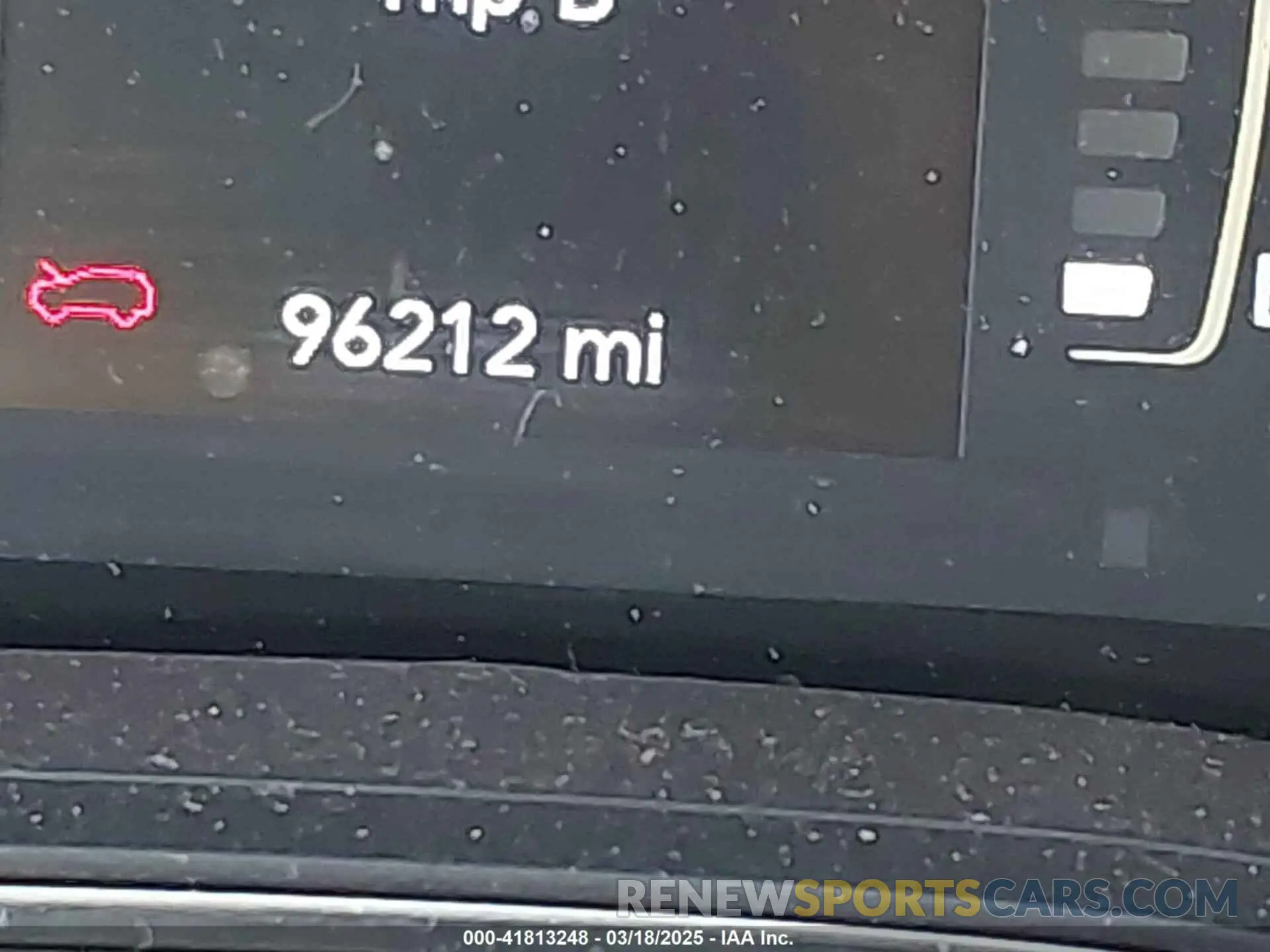 15 Photograph of a damaged car 1C4PJLCB7KD331955 JEEP CHEROKEE 2019