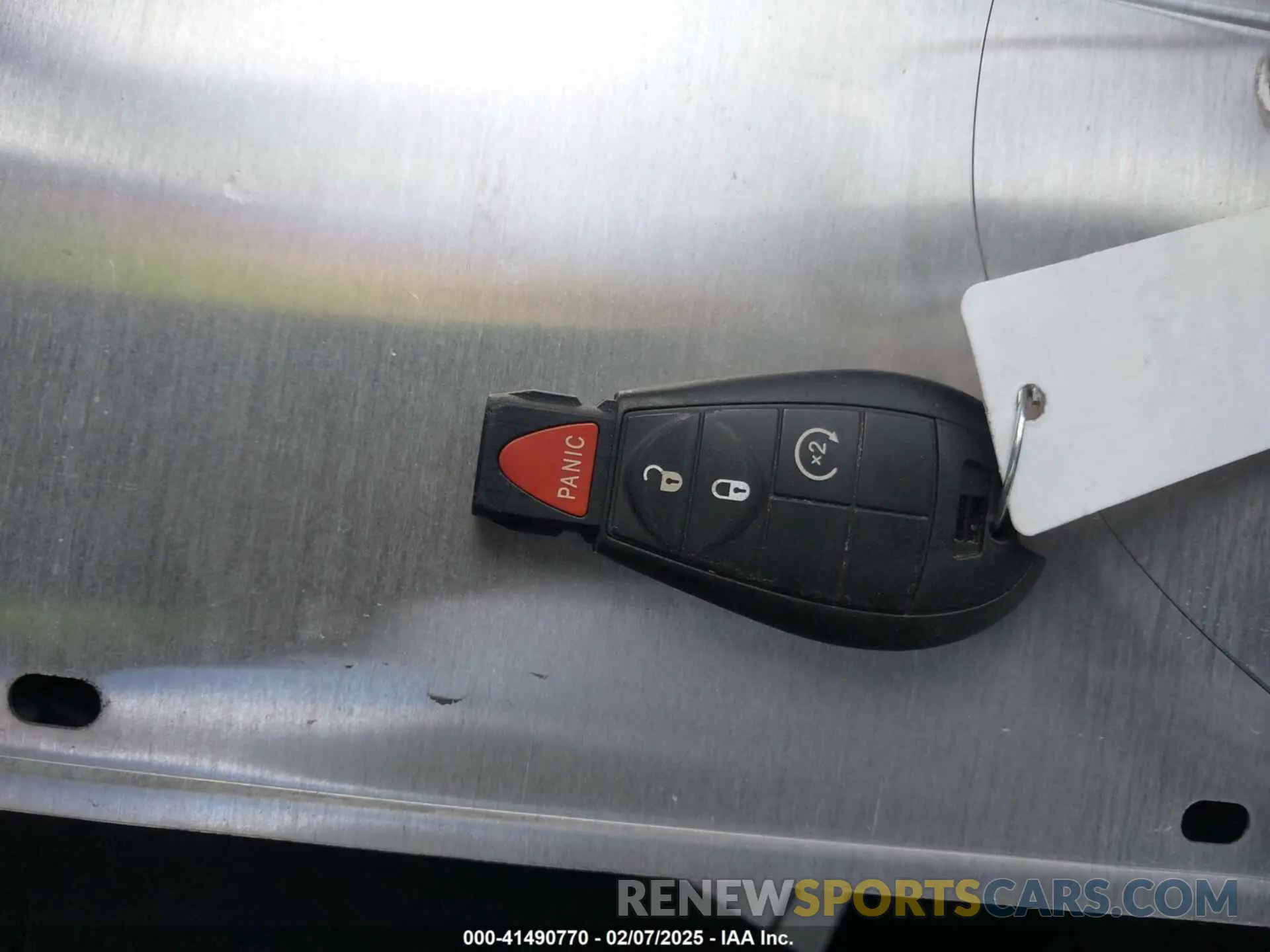 11 Photograph of a damaged car 1C4PJLCB8KD147771 JEEP CHEROKEE 2019