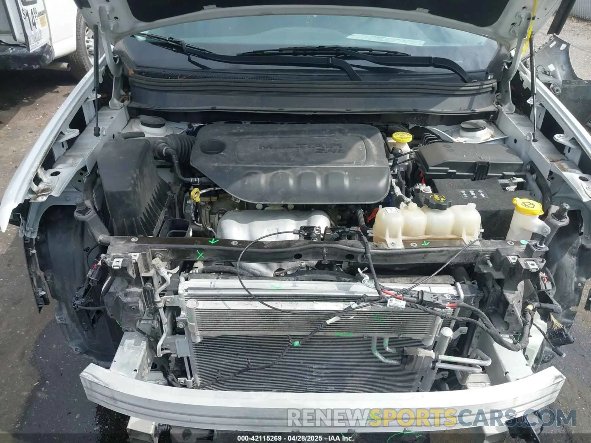 10 Фотография поврежденного автомобиля 1C4PJLCB8KD416836 JEEP CHEROKEE 2019