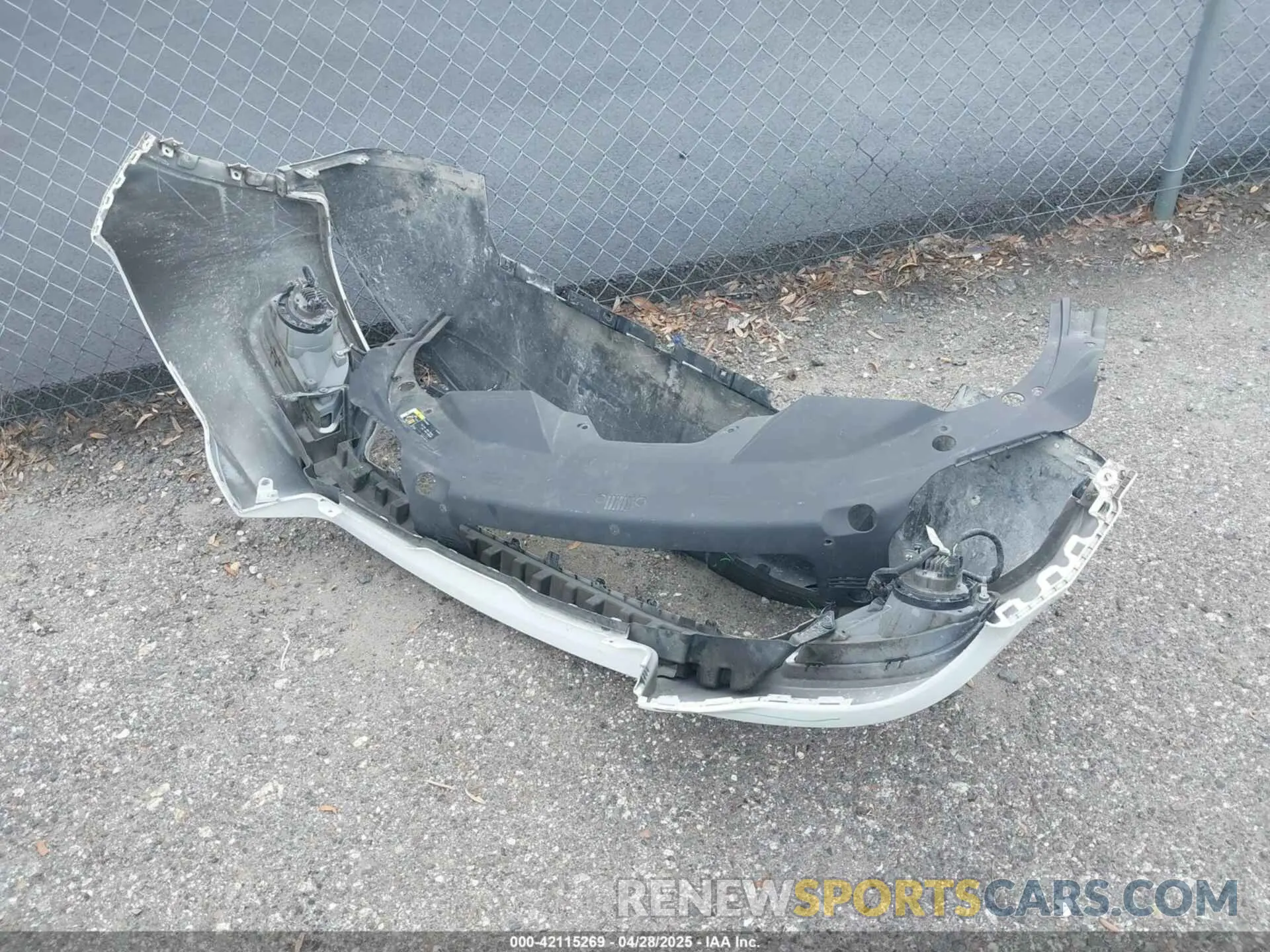 12 Фотография поврежденного автомобиля 1C4PJLCB8KD416836 JEEP CHEROKEE 2019