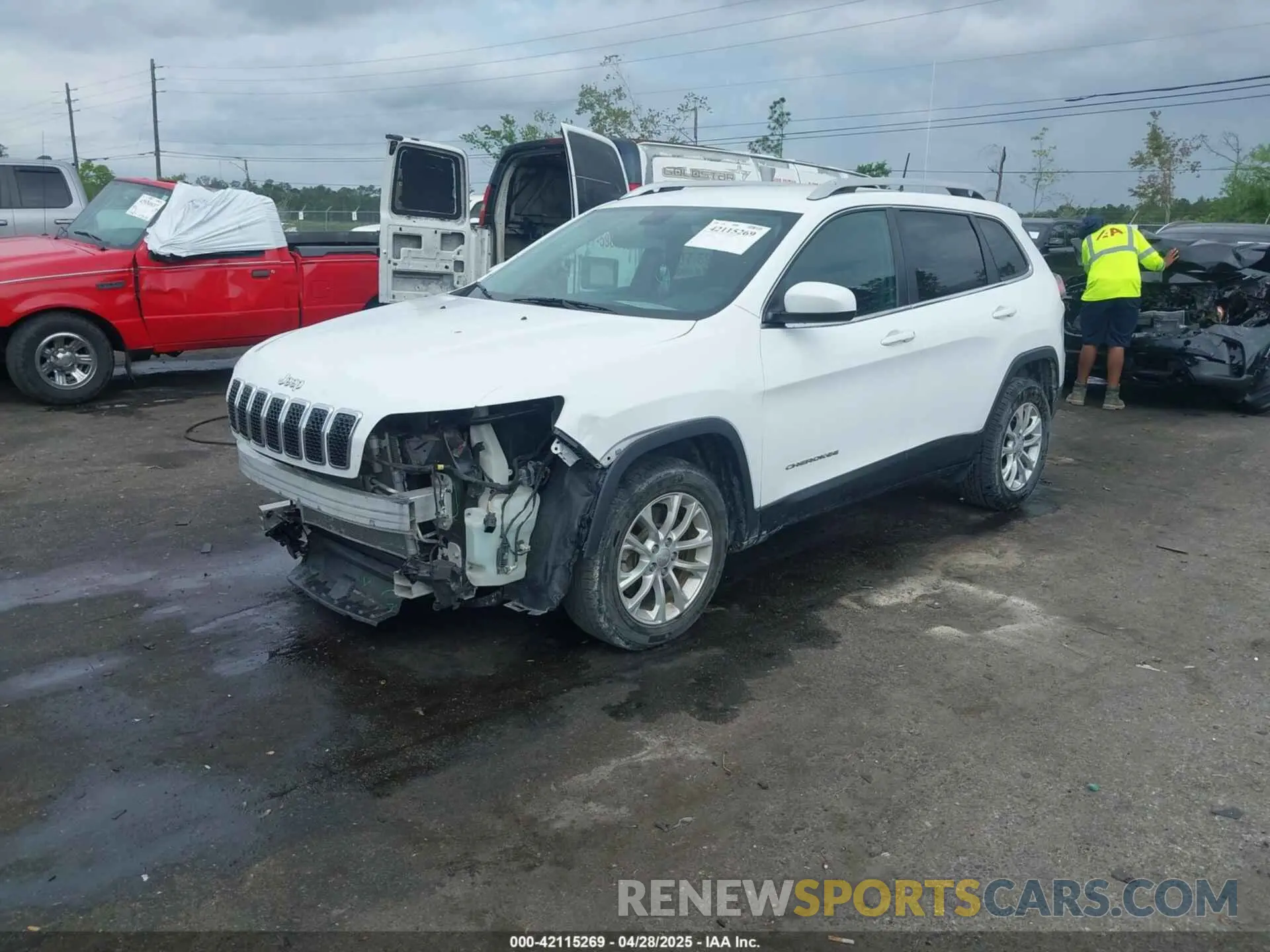 2 Фотография поврежденного автомобиля 1C4PJLCB8KD416836 JEEP CHEROKEE 2019