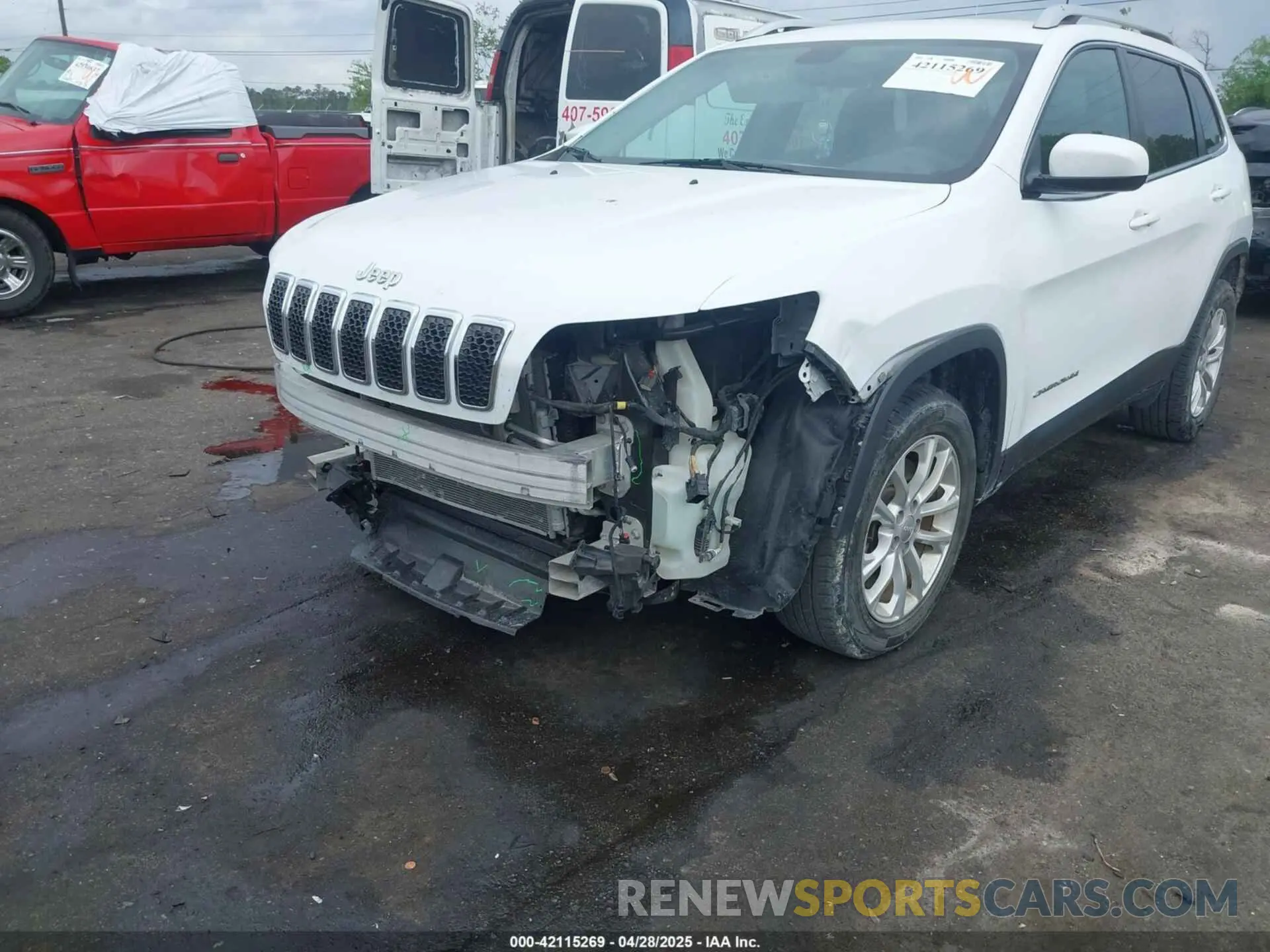6 Фотография поврежденного автомобиля 1C4PJLCB8KD416836 JEEP CHEROKEE 2019