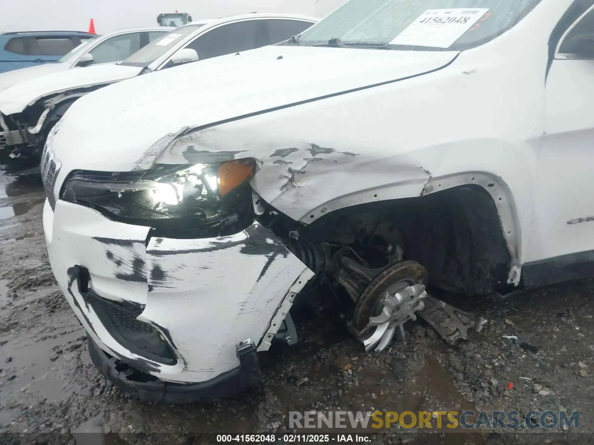 6 Photograph of a damaged car 1C4PJLCB9KD263948 JEEP CHEROKEE 2019