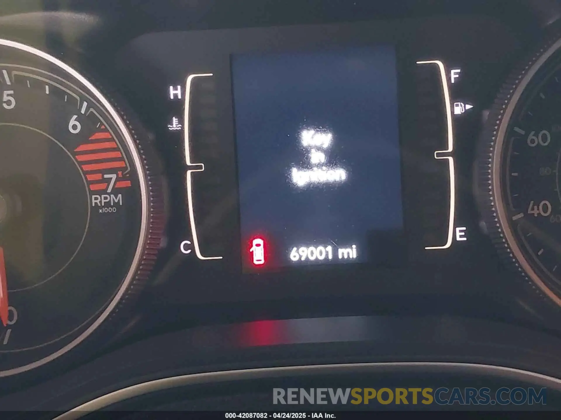 15 Photograph of a damaged car 1C4PJLCBXKD285182 JEEP CHEROKEE 2019
