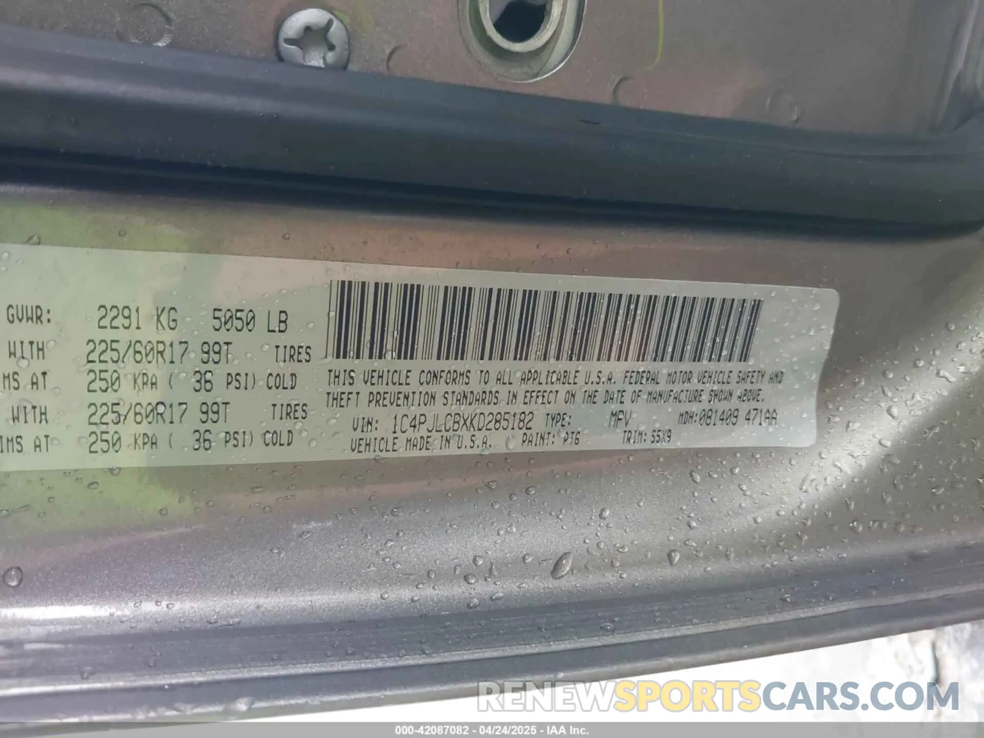 9 Photograph of a damaged car 1C4PJLCBXKD285182 JEEP CHEROKEE 2019