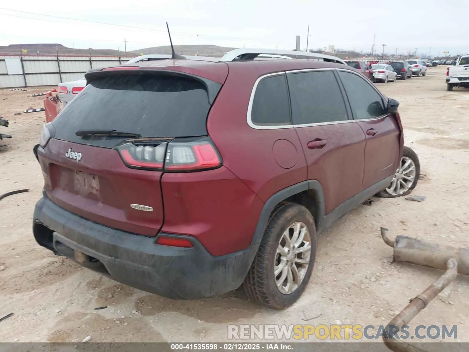 4 Фотография поврежденного автомобиля 1C4PJLCBXKD403814 JEEP CHEROKEE 2019