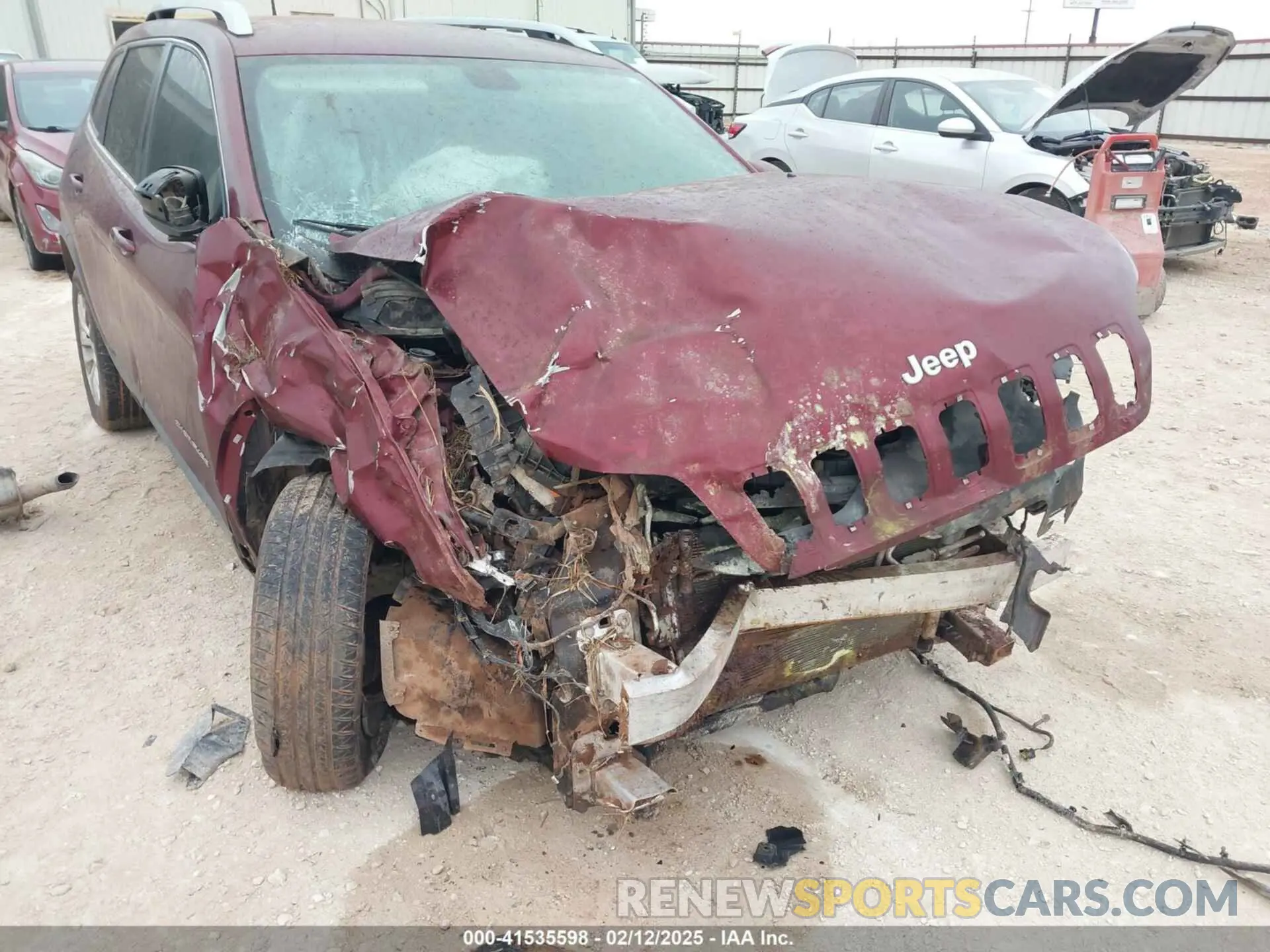 6 Фотография поврежденного автомобиля 1C4PJLCBXKD403814 JEEP CHEROKEE 2019