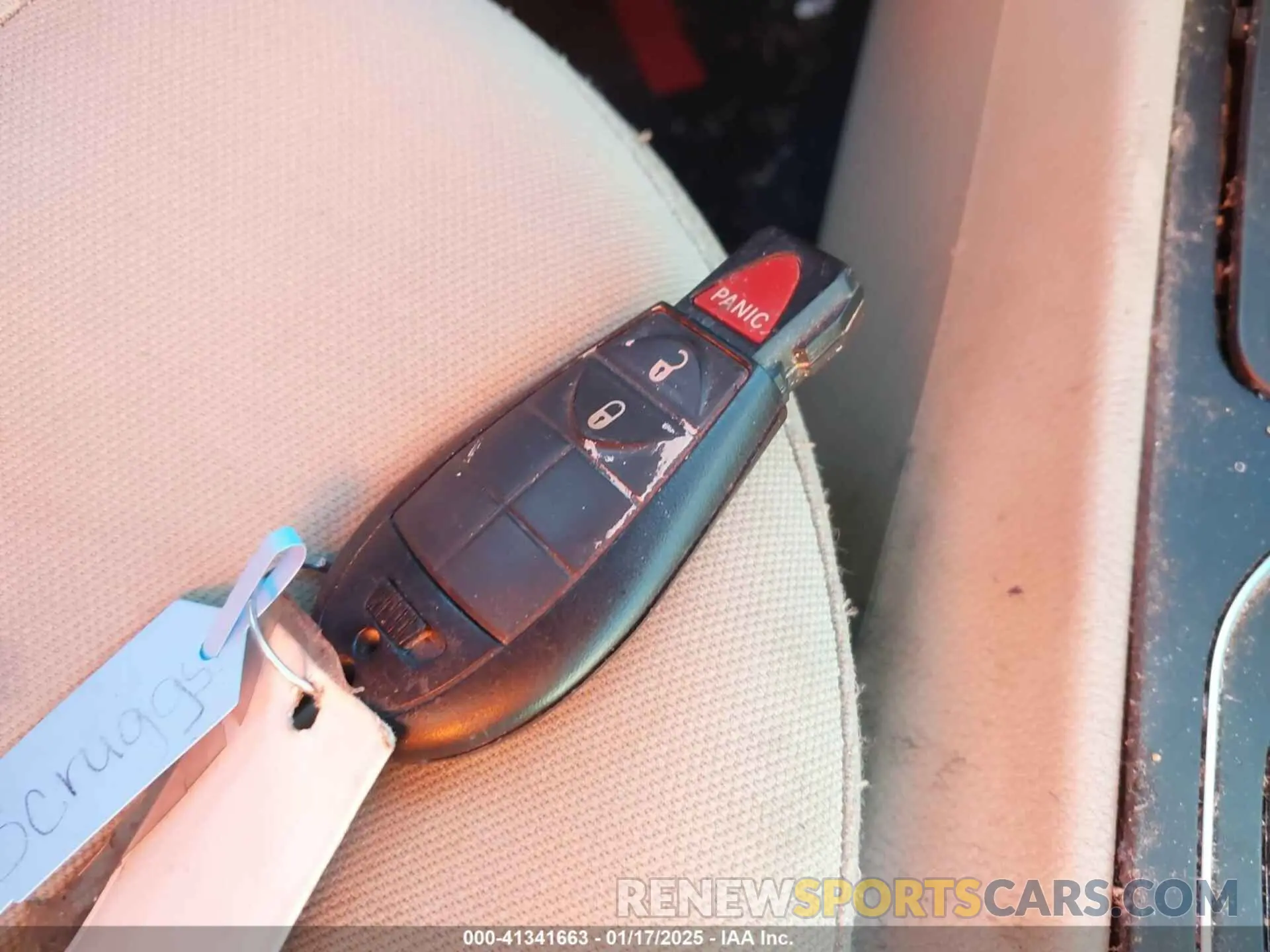 11 Photograph of a damaged car 1C4PJLCX1KD120603 JEEP CHEROKEE 2019
