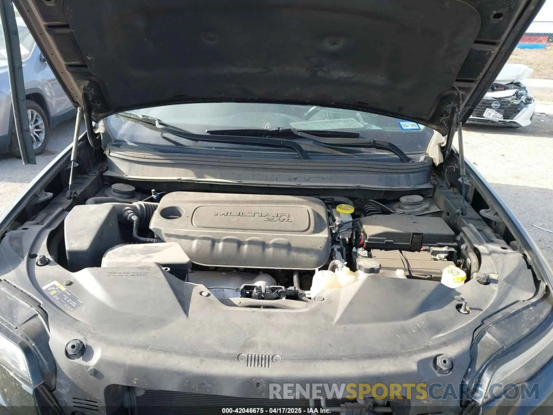 10 Photograph of a damaged car 1C4PJLDB1KD278314 JEEP CHEROKEE 2019