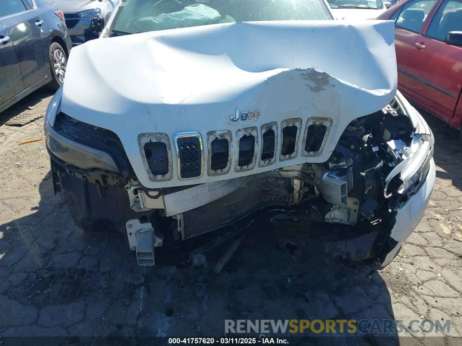 6 Photograph of a damaged car 1C4PJLDB1KD302241 JEEP CHEROKEE 2019