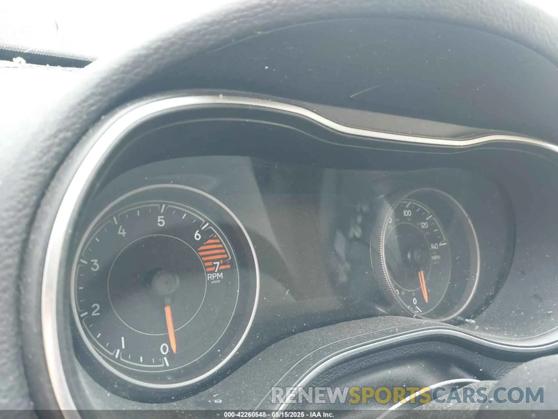 16 Фотография поврежденного автомобиля 1C4PJLDB1KD443567 JEEP CHEROKEE 2019