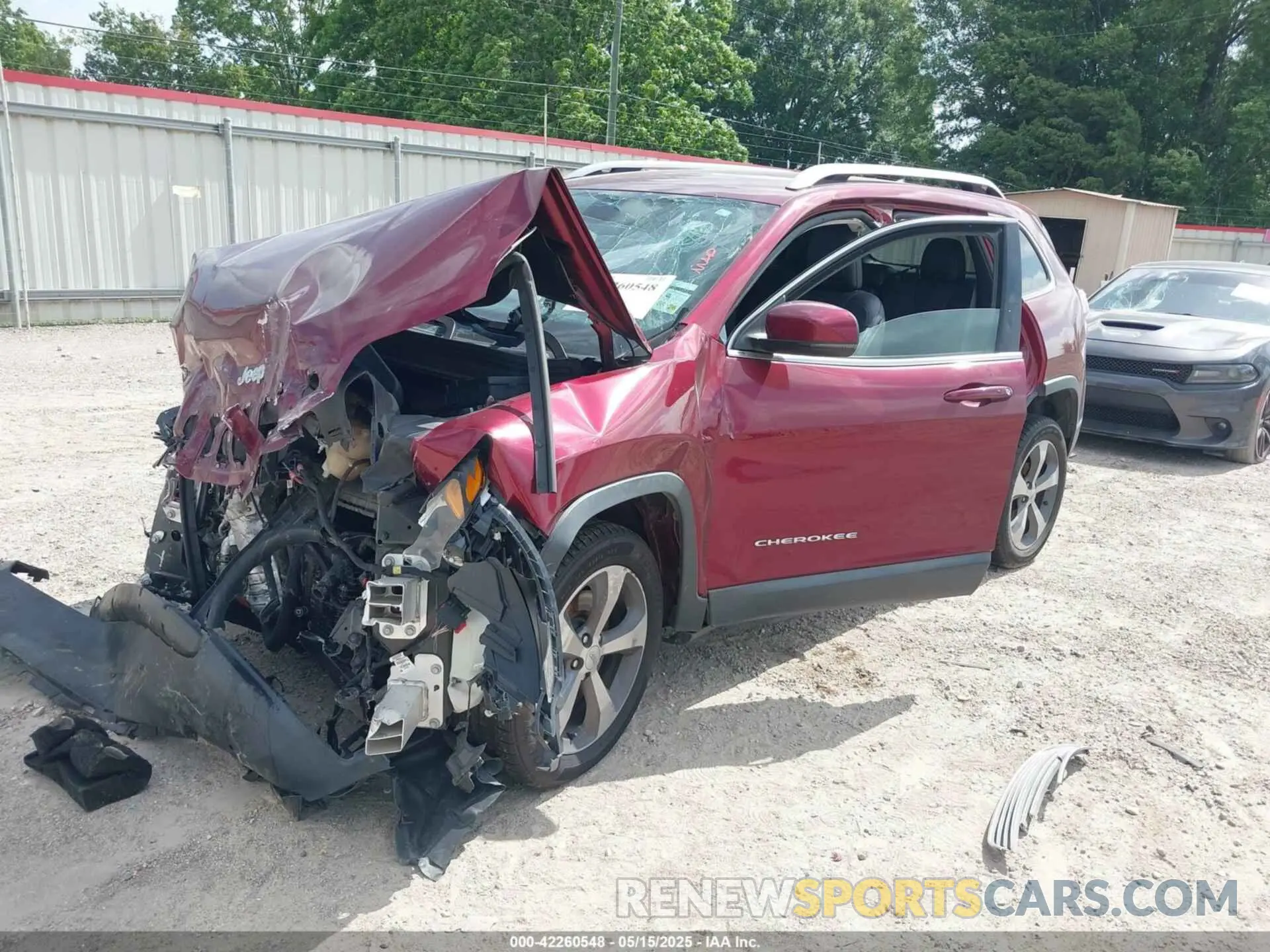 2 Фотография поврежденного автомобиля 1C4PJLDB1KD443567 JEEP CHEROKEE 2019