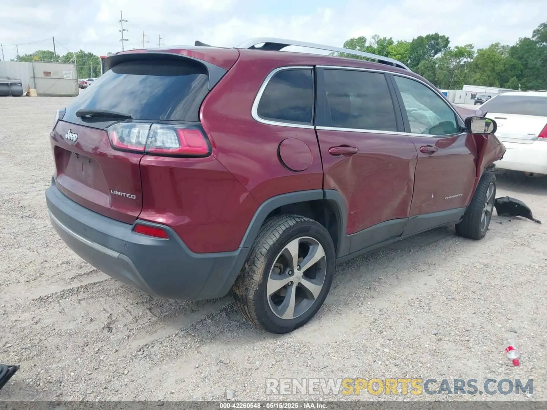 4 Фотография поврежденного автомобиля 1C4PJLDB1KD443567 JEEP CHEROKEE 2019