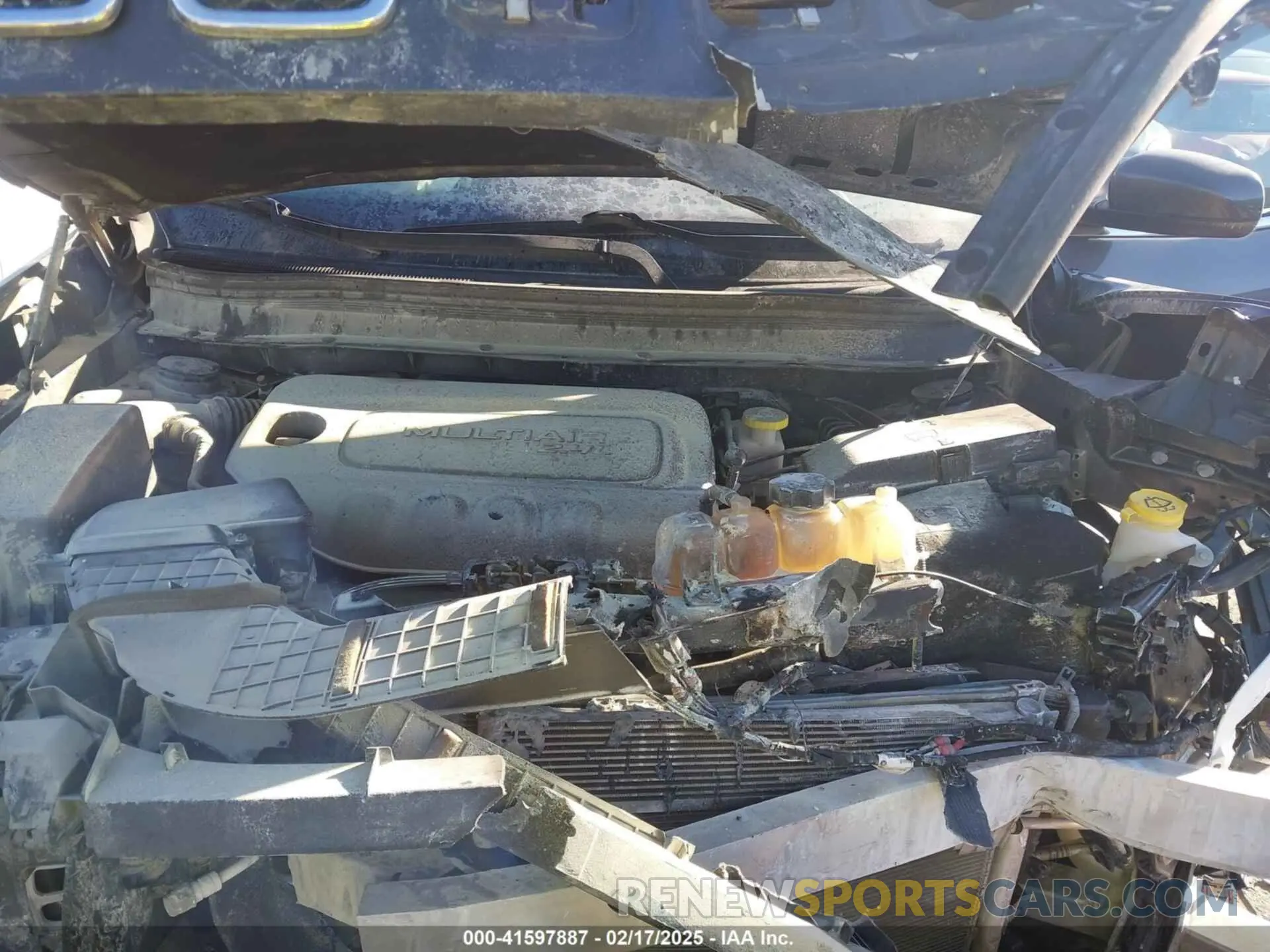 10 Фотография поврежденного автомобиля 1C4PJLDB2KD143844 JEEP CHEROKEE 2019