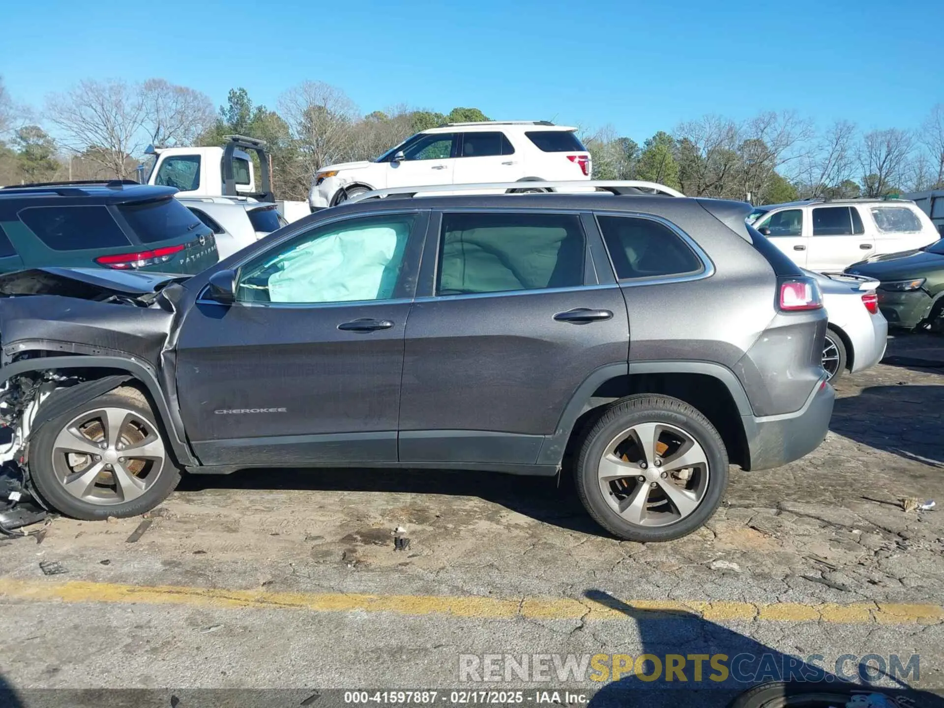 14 Фотография поврежденного автомобиля 1C4PJLDB2KD143844 JEEP CHEROKEE 2019