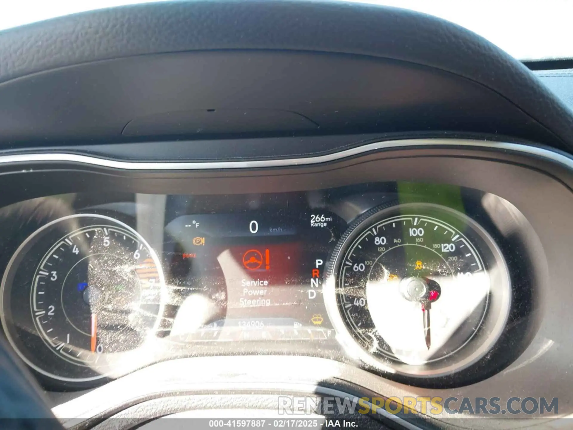 7 Фотография поврежденного автомобиля 1C4PJLDB2KD143844 JEEP CHEROKEE 2019