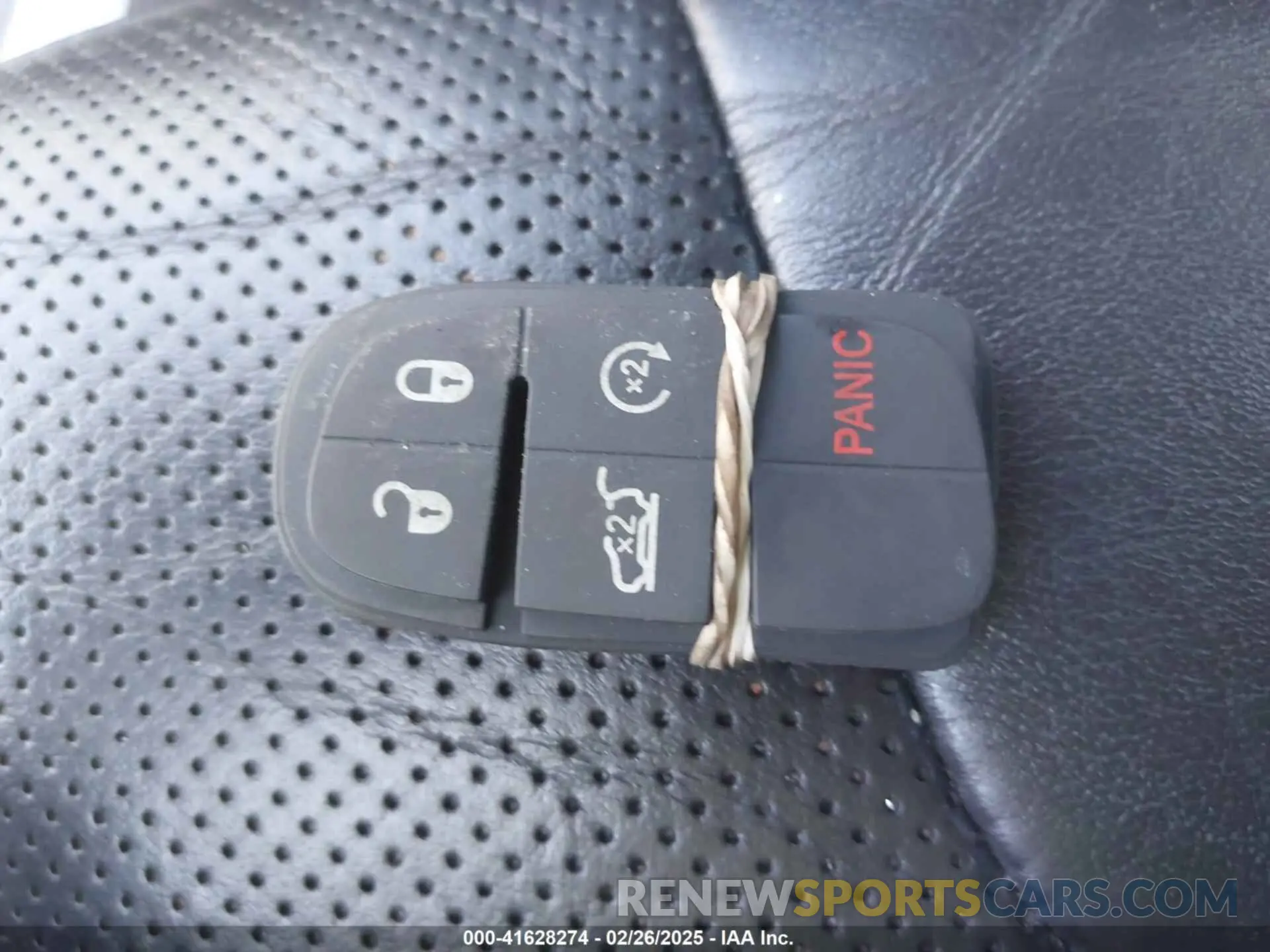 11 Фотография поврежденного автомобиля 1C4PJLDB4KD416184 JEEP CHEROKEE 2019