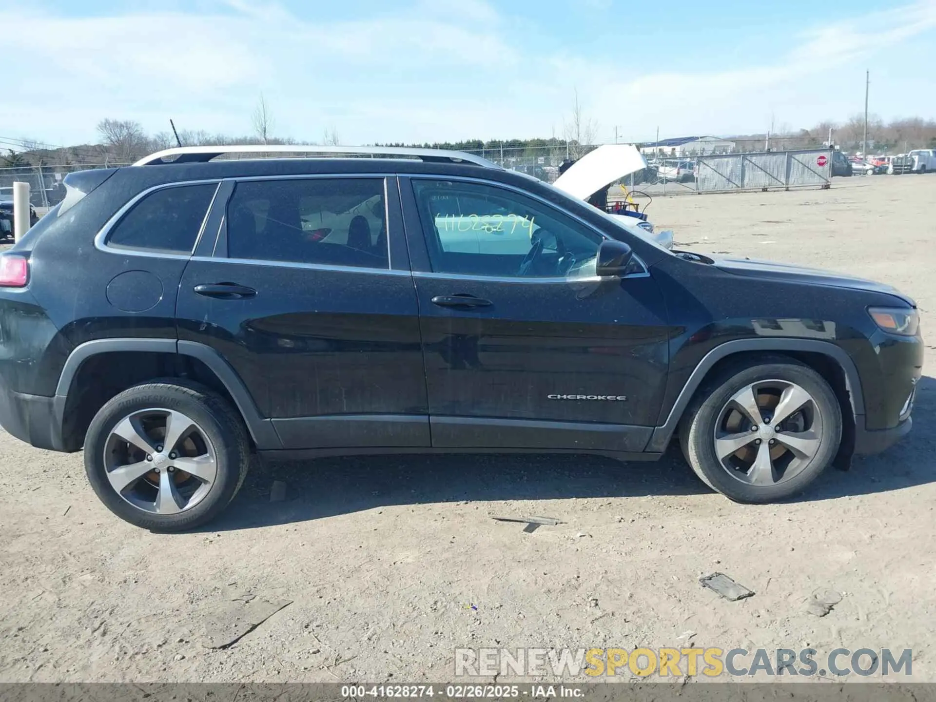 13 Фотография поврежденного автомобиля 1C4PJLDB4KD416184 JEEP CHEROKEE 2019