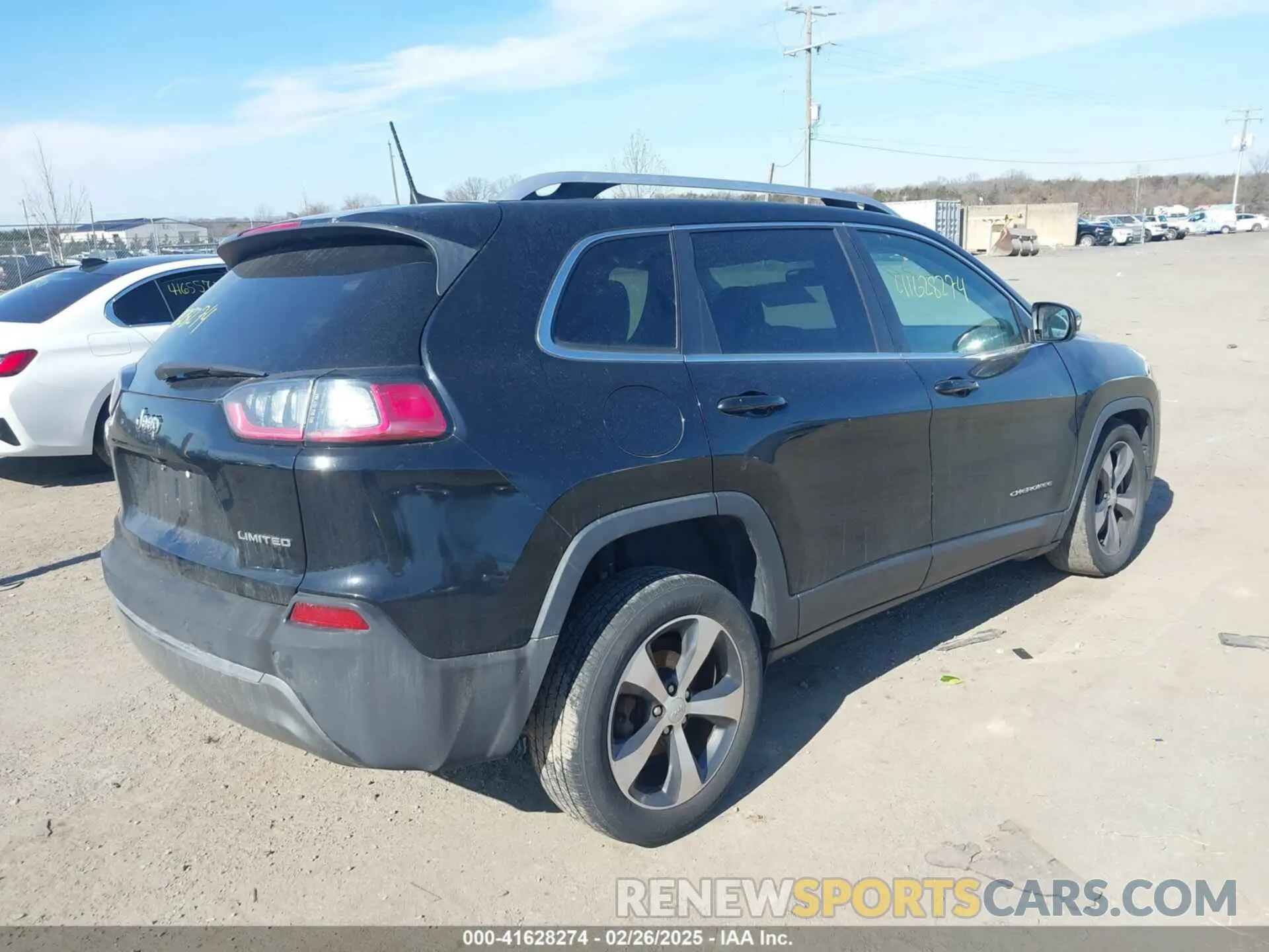 4 Фотография поврежденного автомобиля 1C4PJLDB4KD416184 JEEP CHEROKEE 2019