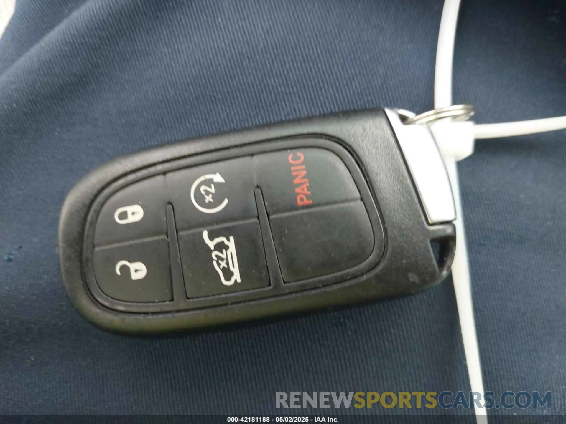 11 Фотография поврежденного автомобиля 1C4PJLDB8KD144495 JEEP CHEROKEE 2019