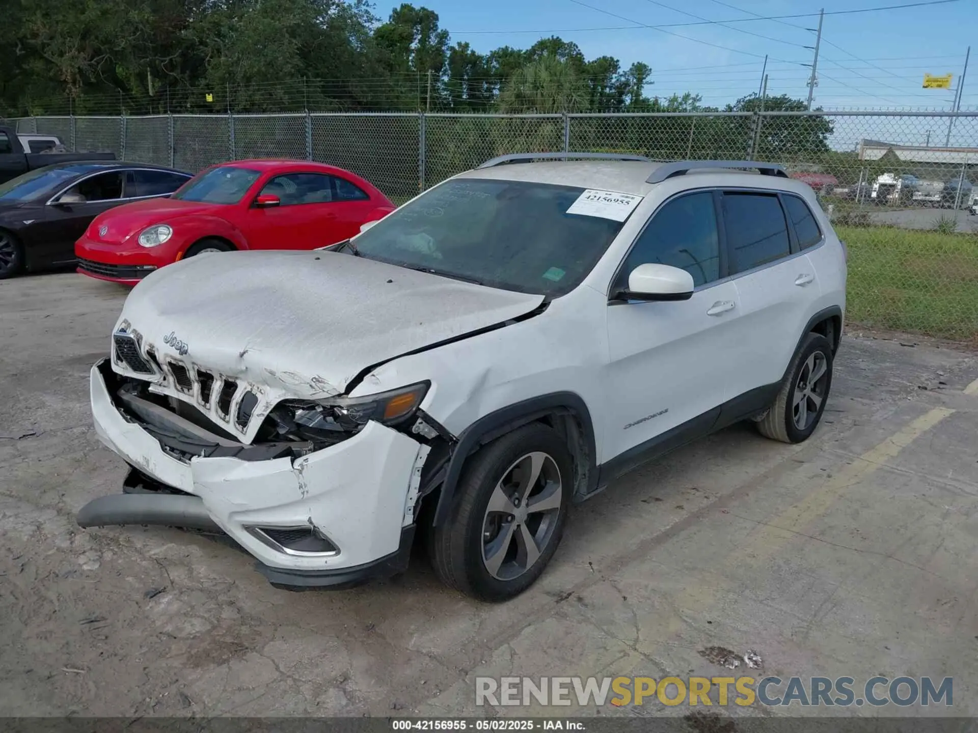 2 Photograph of a damaged car 1C4PJLDB9KD381271 JEEP CHEROKEE 2019