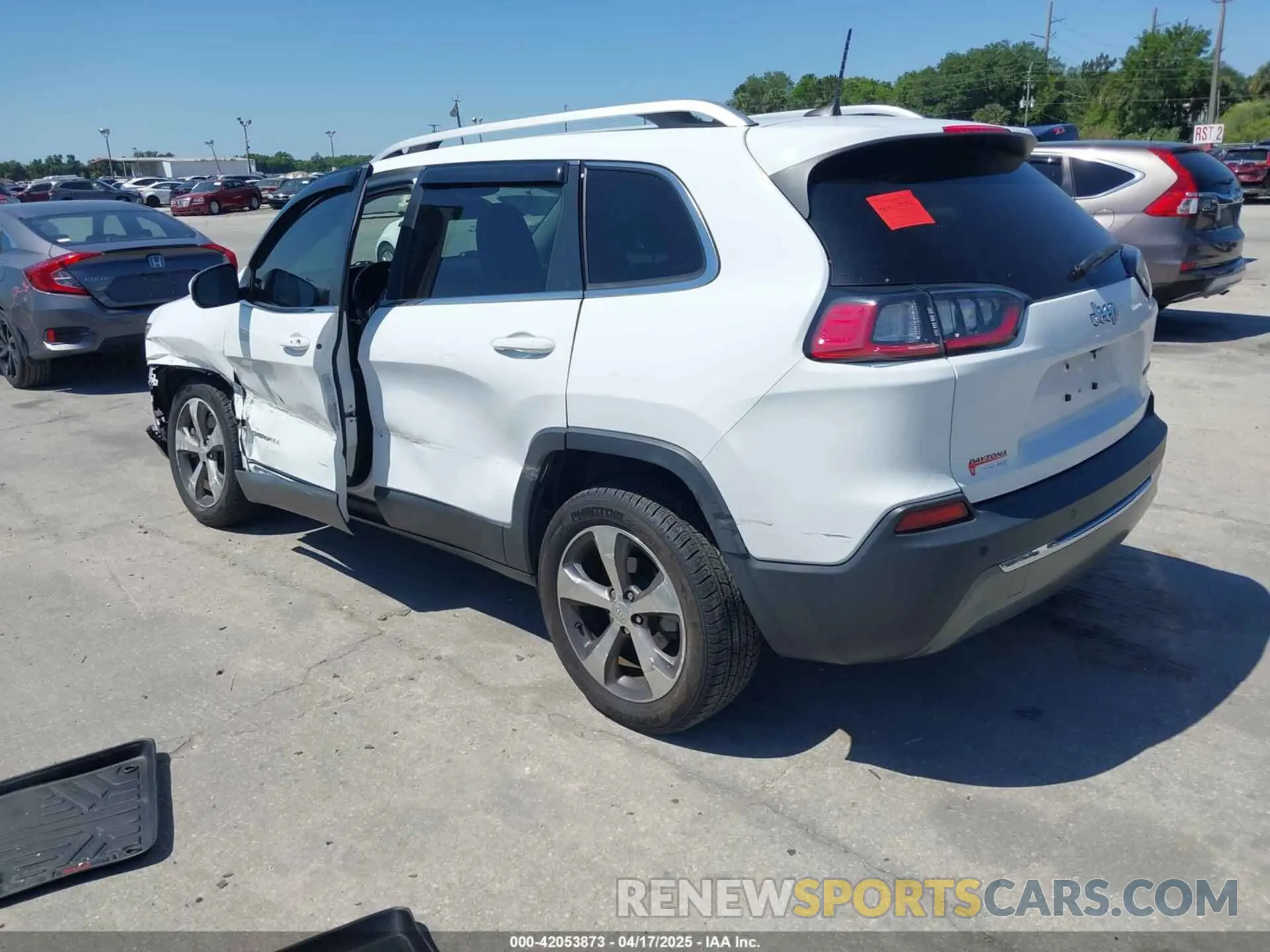 3 Photograph of a damaged car 1C4PJLDBXKD488264 JEEP CHEROKEE 2019