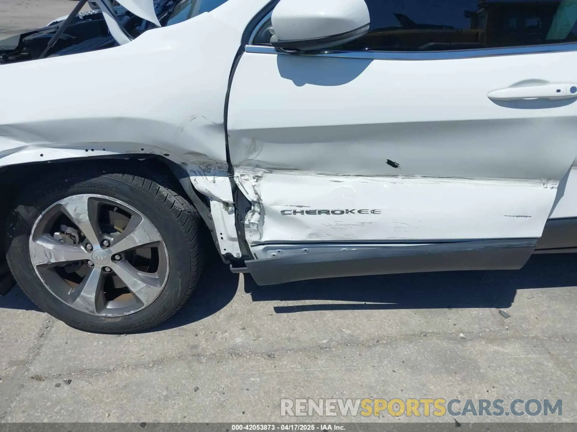 6 Photograph of a damaged car 1C4PJLDBXKD488264 JEEP CHEROKEE 2019