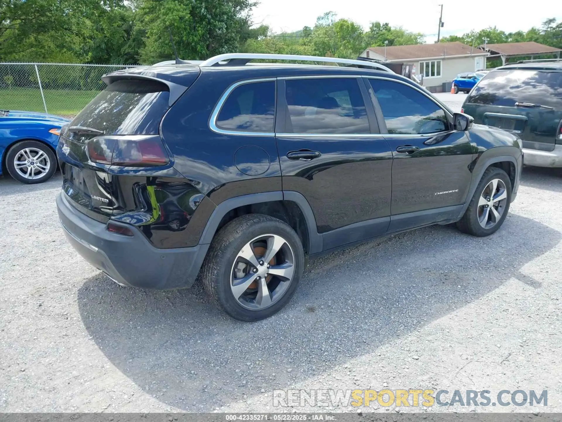 4 Фотография поврежденного автомобиля 1C4PJLDNXKD128289 JEEP CHEROKEE 2019