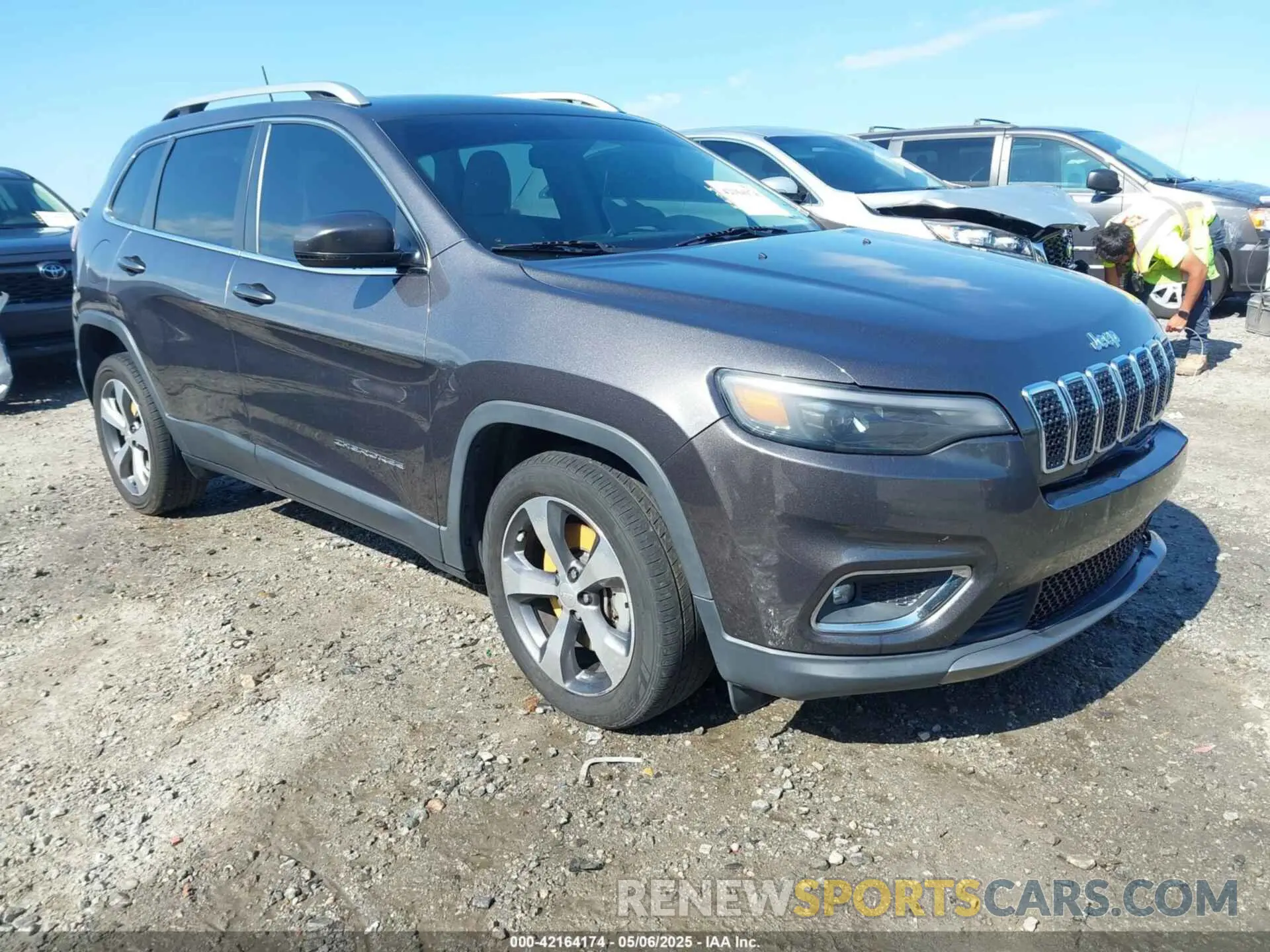 1 Photograph of a damaged car 1C4PJLDX1KD173431 JEEP CHEROKEE 2019