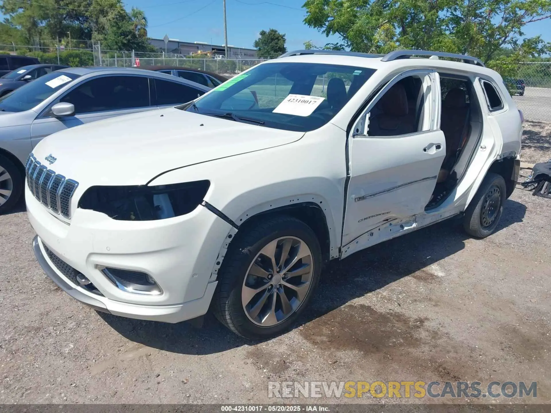 2 Photograph of a damaged car 1C4PJLJN0KD393047 JEEP CHEROKEE 2019
