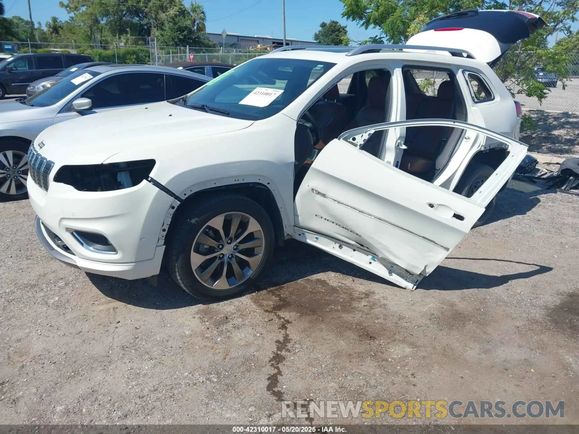6 Photograph of a damaged car 1C4PJLJN0KD393047 JEEP CHEROKEE 2019